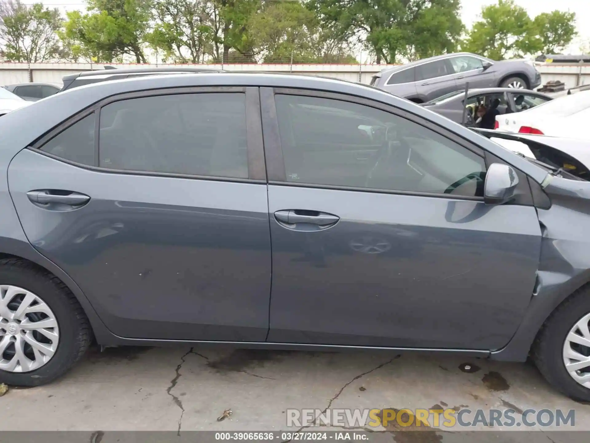 13 Photograph of a damaged car 5YFBURHE1KP949356 TOYOTA COROLLA 2019