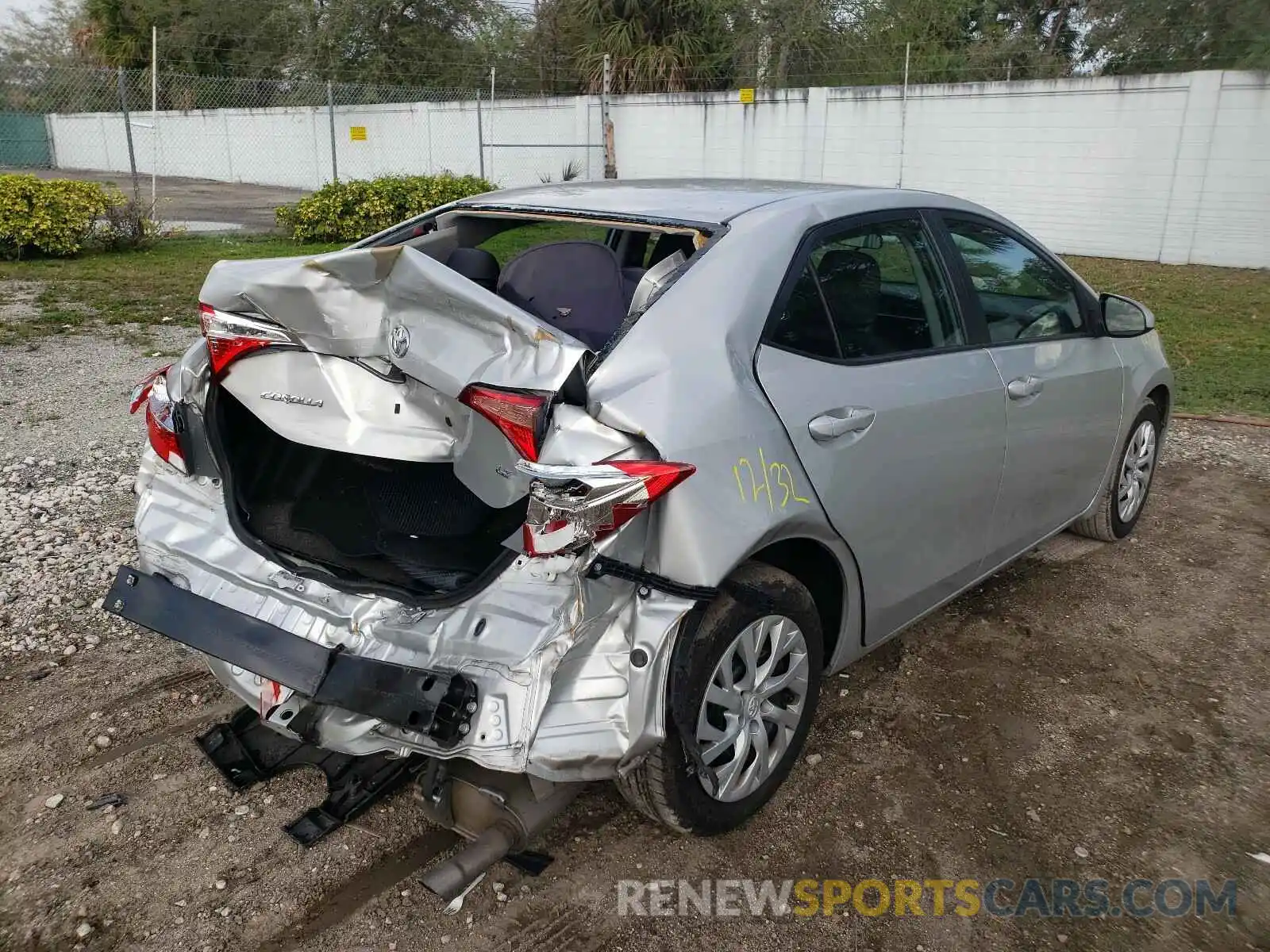 4 Photograph of a damaged car 5YFBURHE2KP856300 TOYOTA COROLLA 2019