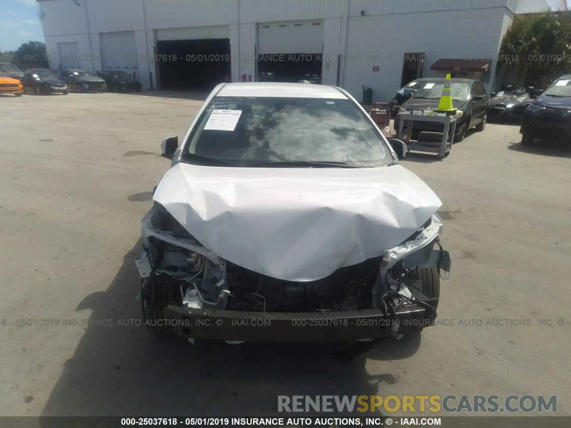 6 Photograph of a damaged car 5YFBURHE2KP857981 TOYOTA COROLLA 2019