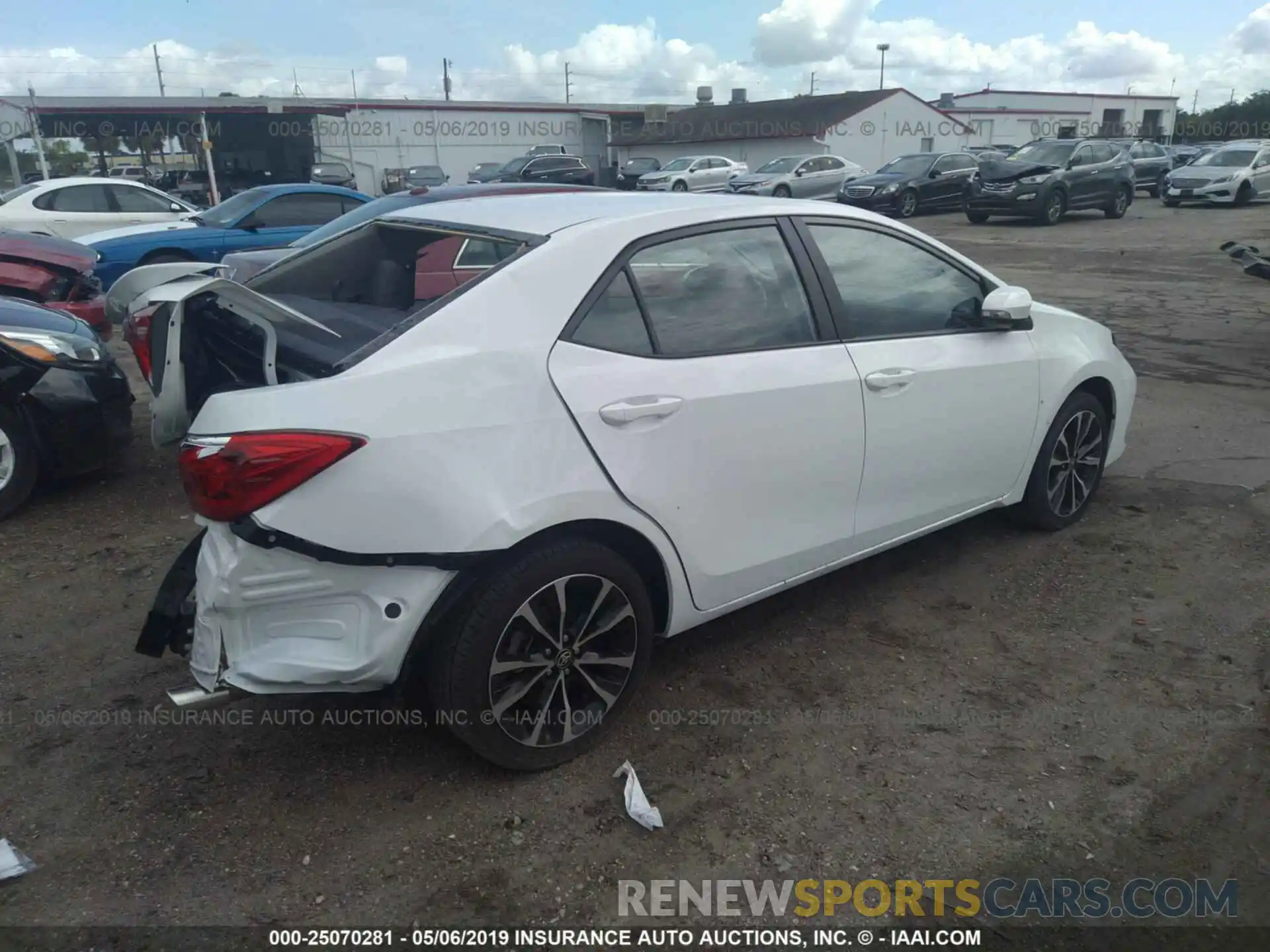 4 Photograph of a damaged car 5YFBURHE2KP859312 TOYOTA COROLLA 2019