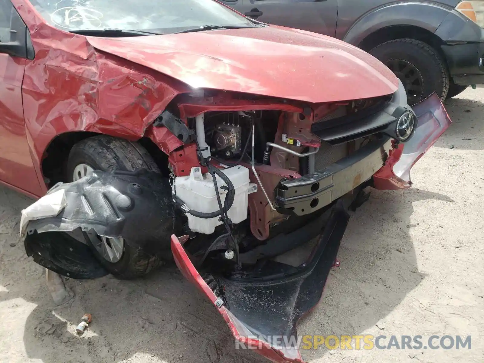 9 Photograph of a damaged car 5YFBURHE2KP859598 TOYOTA COROLLA 2019