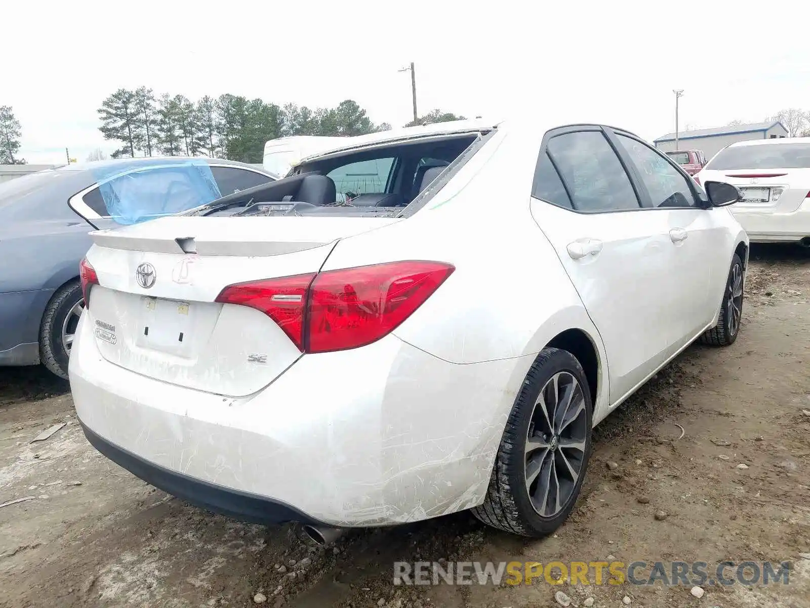 4 Photograph of a damaged car 5YFBURHE2KP859620 TOYOTA COROLLA 2019