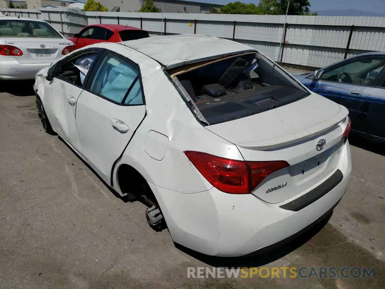 3 Photograph of a damaged car 5YFBURHE2KP859701 TOYOTA COROLLA 2019