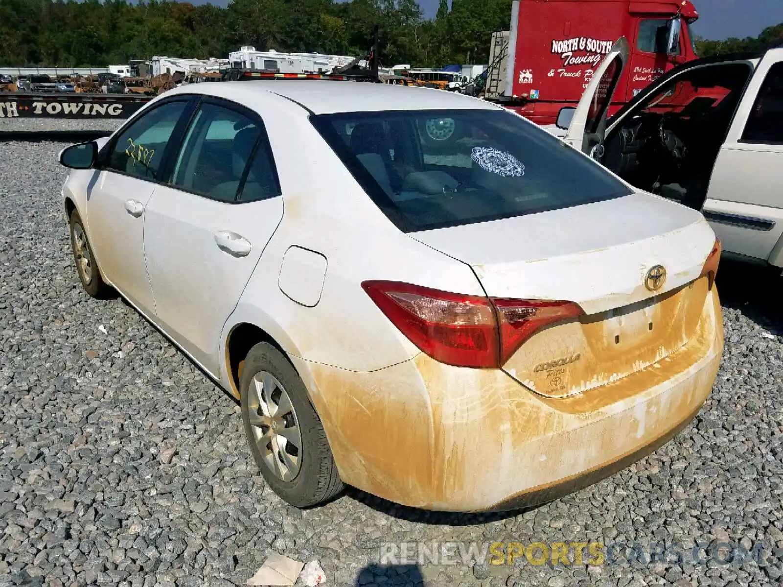 3 Photograph of a damaged car 5YFBURHE2KP859973 TOYOTA COROLLA 2019