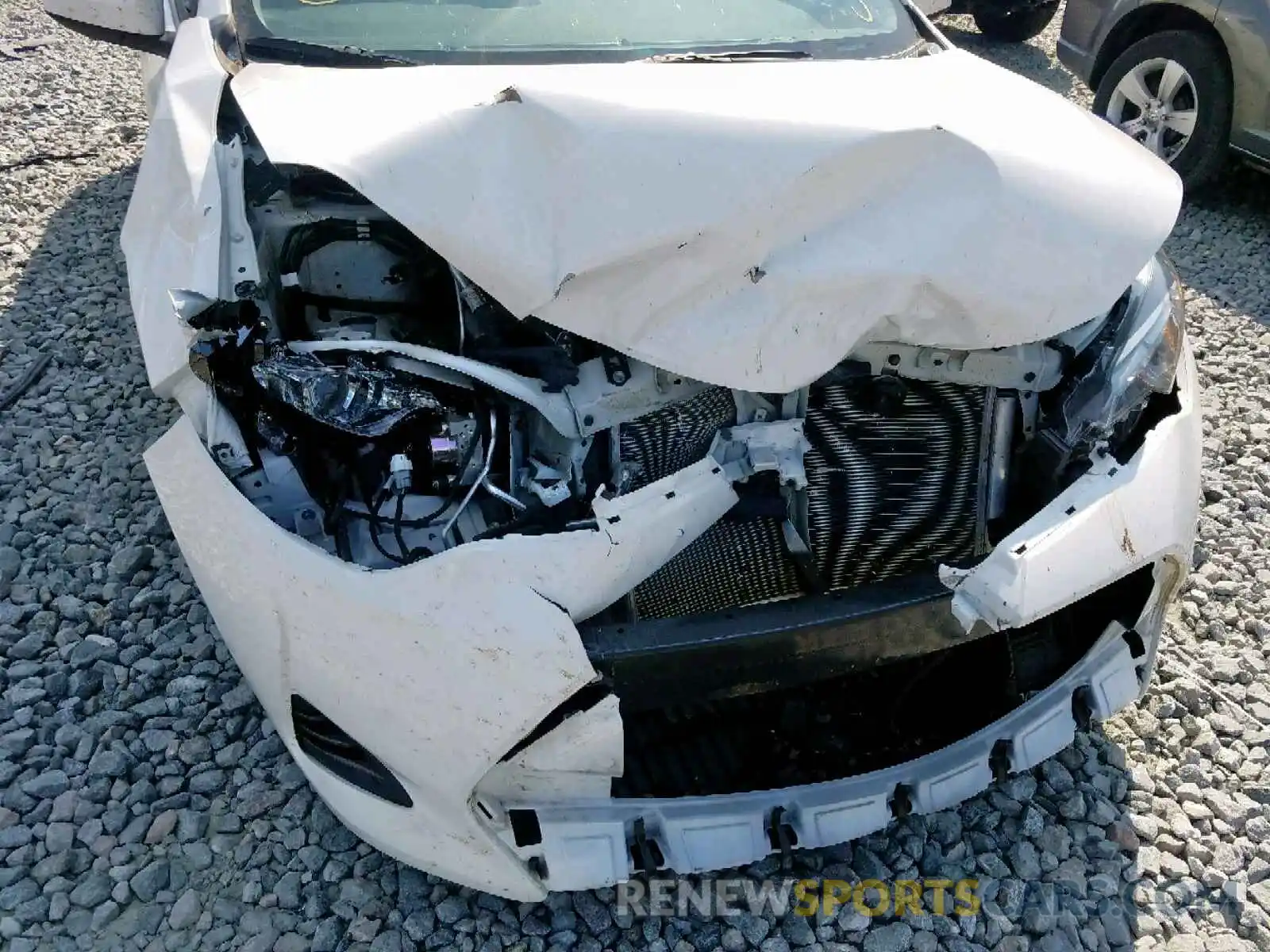 9 Photograph of a damaged car 5YFBURHE2KP859973 TOYOTA COROLLA 2019