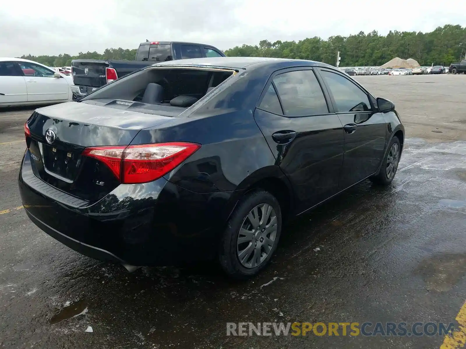 4 Photograph of a damaged car 5YFBURHE2KP861027 TOYOTA COROLLA 2019