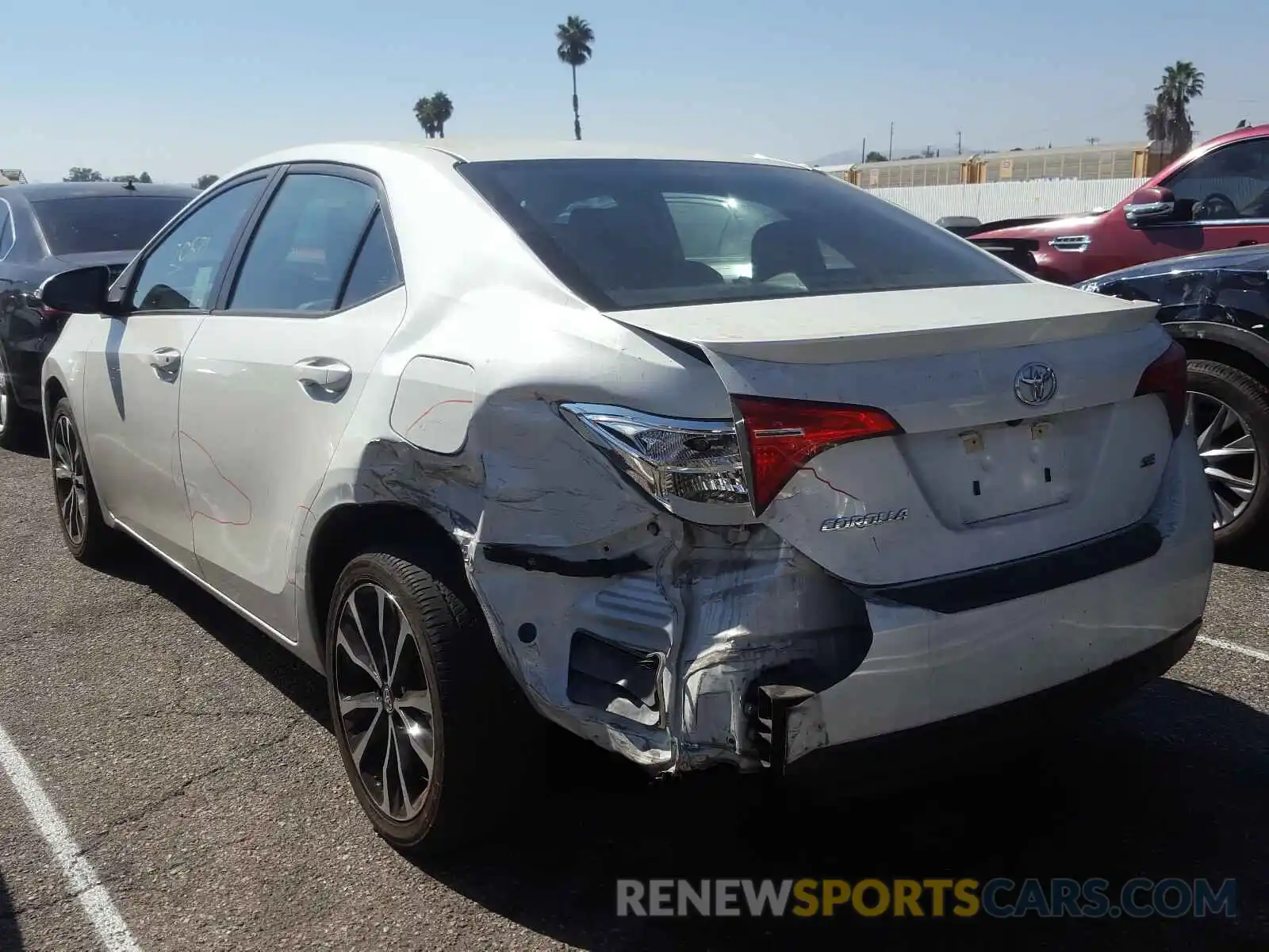 3 Photograph of a damaged car 5YFBURHE2KP861738 TOYOTA COROLLA 2019