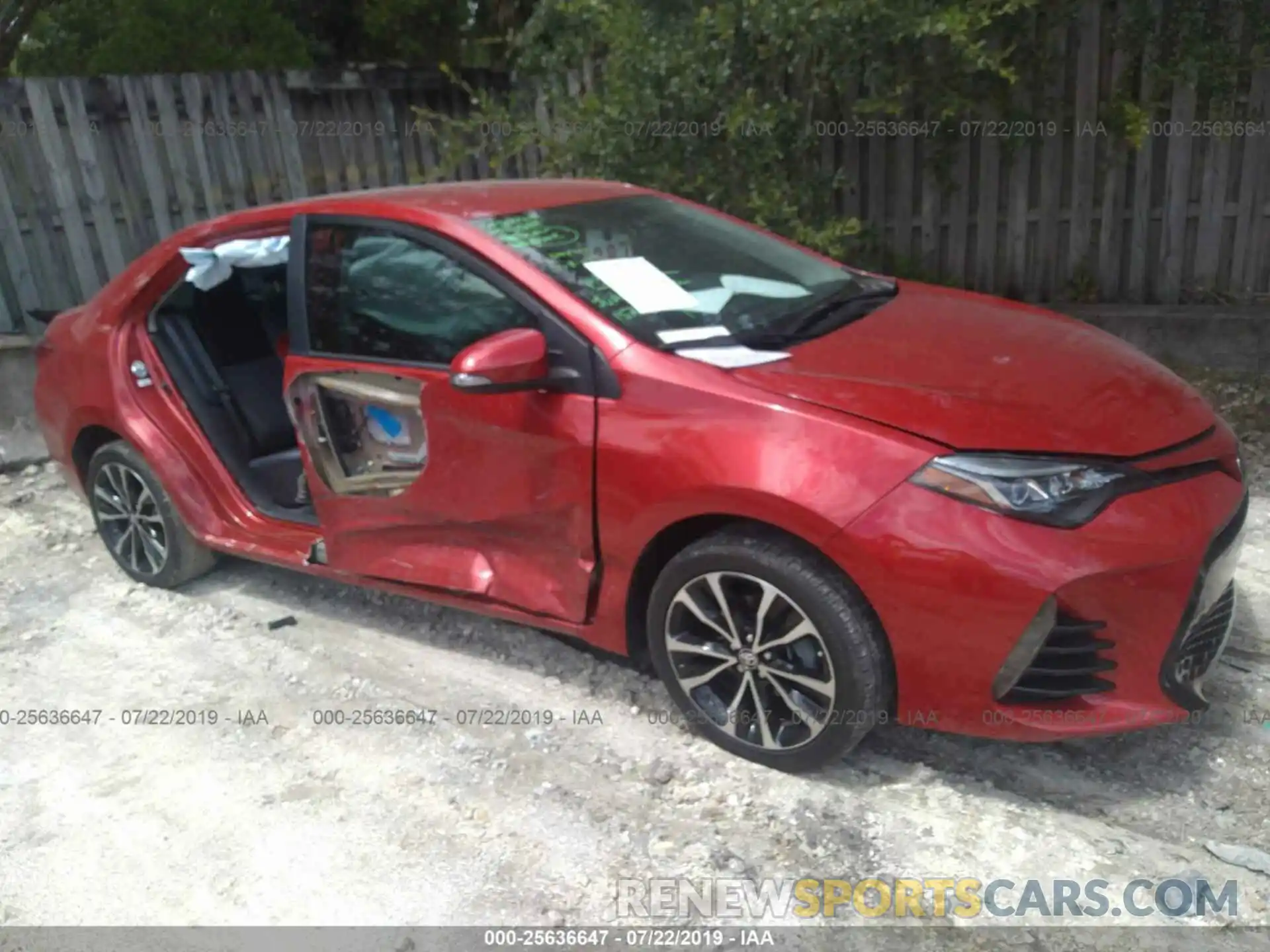 1 Photograph of a damaged car 5YFBURHE2KP862548 TOYOTA COROLLA 2019