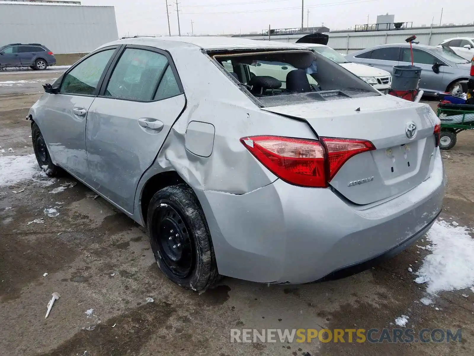 3 Photograph of a damaged car 5YFBURHE2KP862971 TOYOTA COROLLA 2019