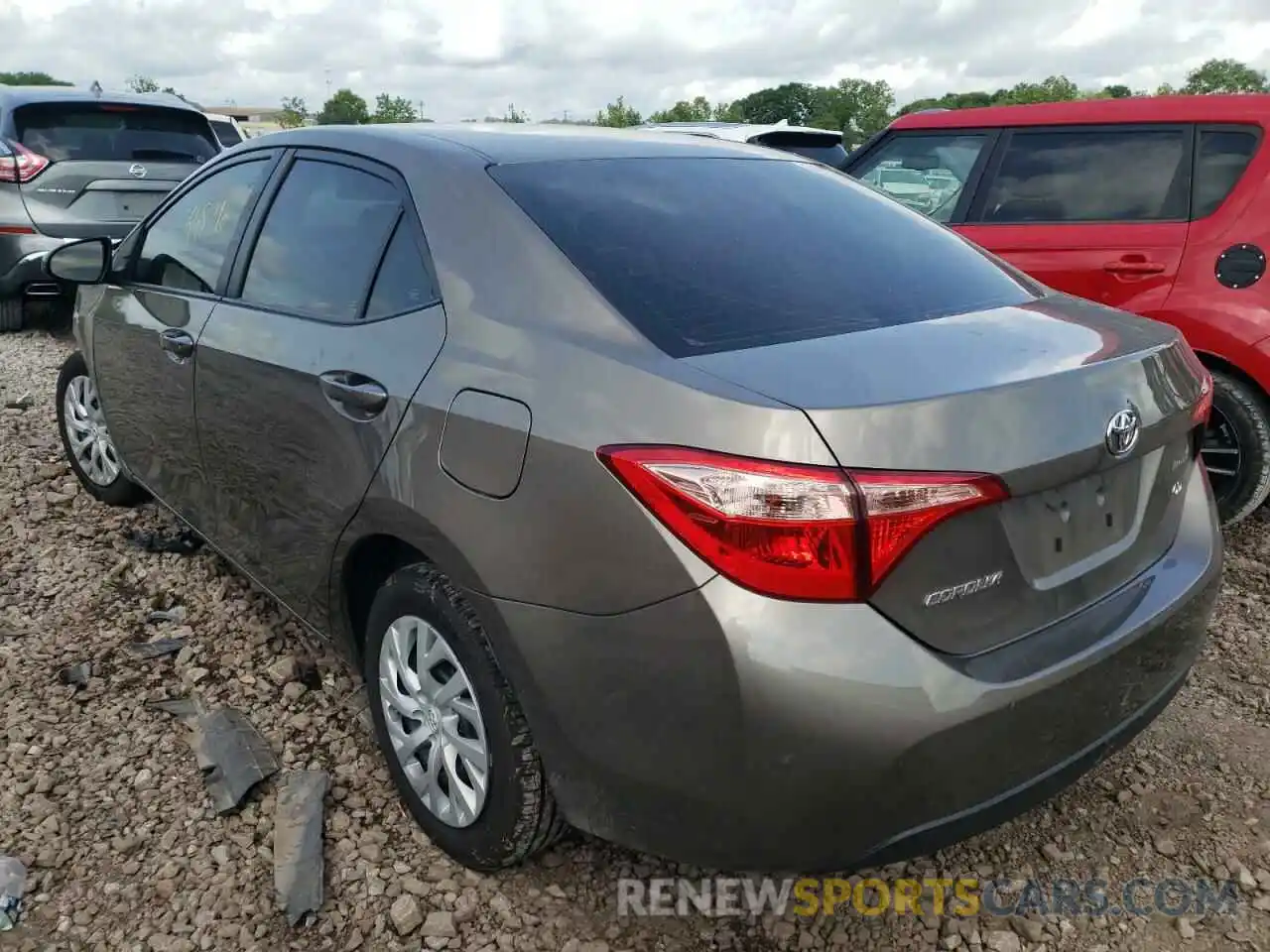 3 Photograph of a damaged car 5YFBURHE2KP863506 TOYOTA COROLLA 2019