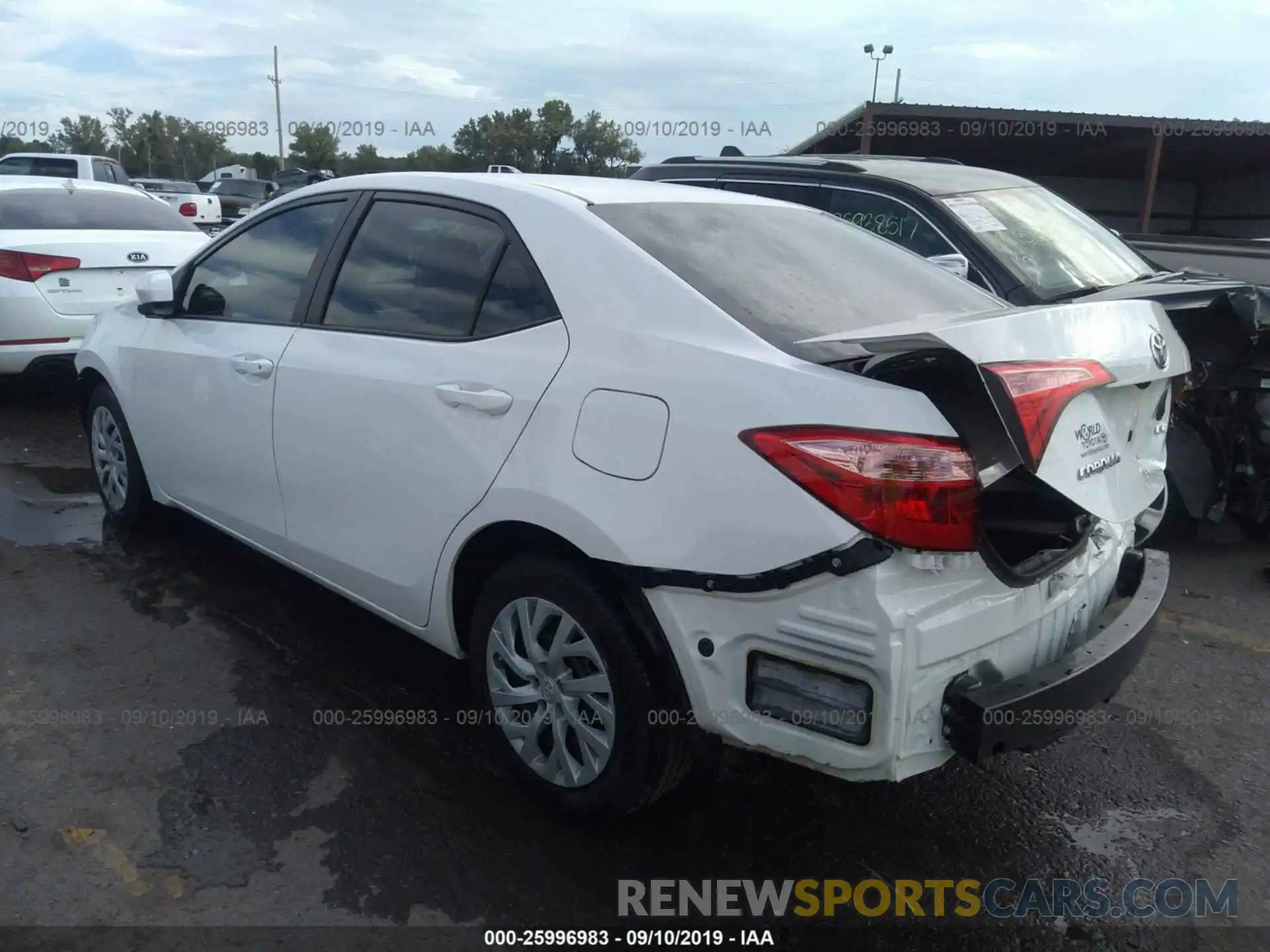 3 Photograph of a damaged car 5YFBURHE2KP864185 TOYOTA COROLLA 2019