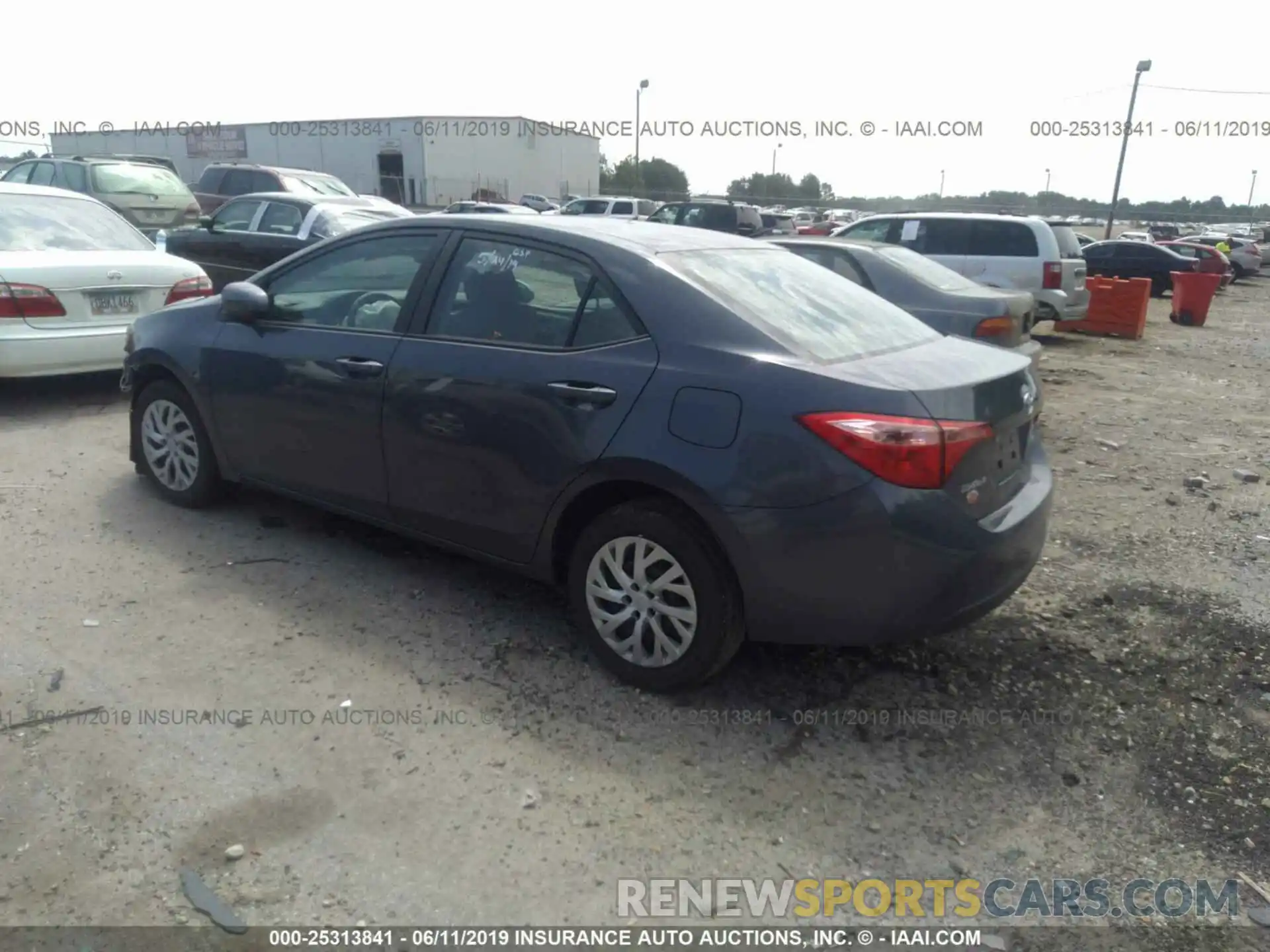 3 Photograph of a damaged car 5YFBURHE2KP864896 TOYOTA COROLLA 2019