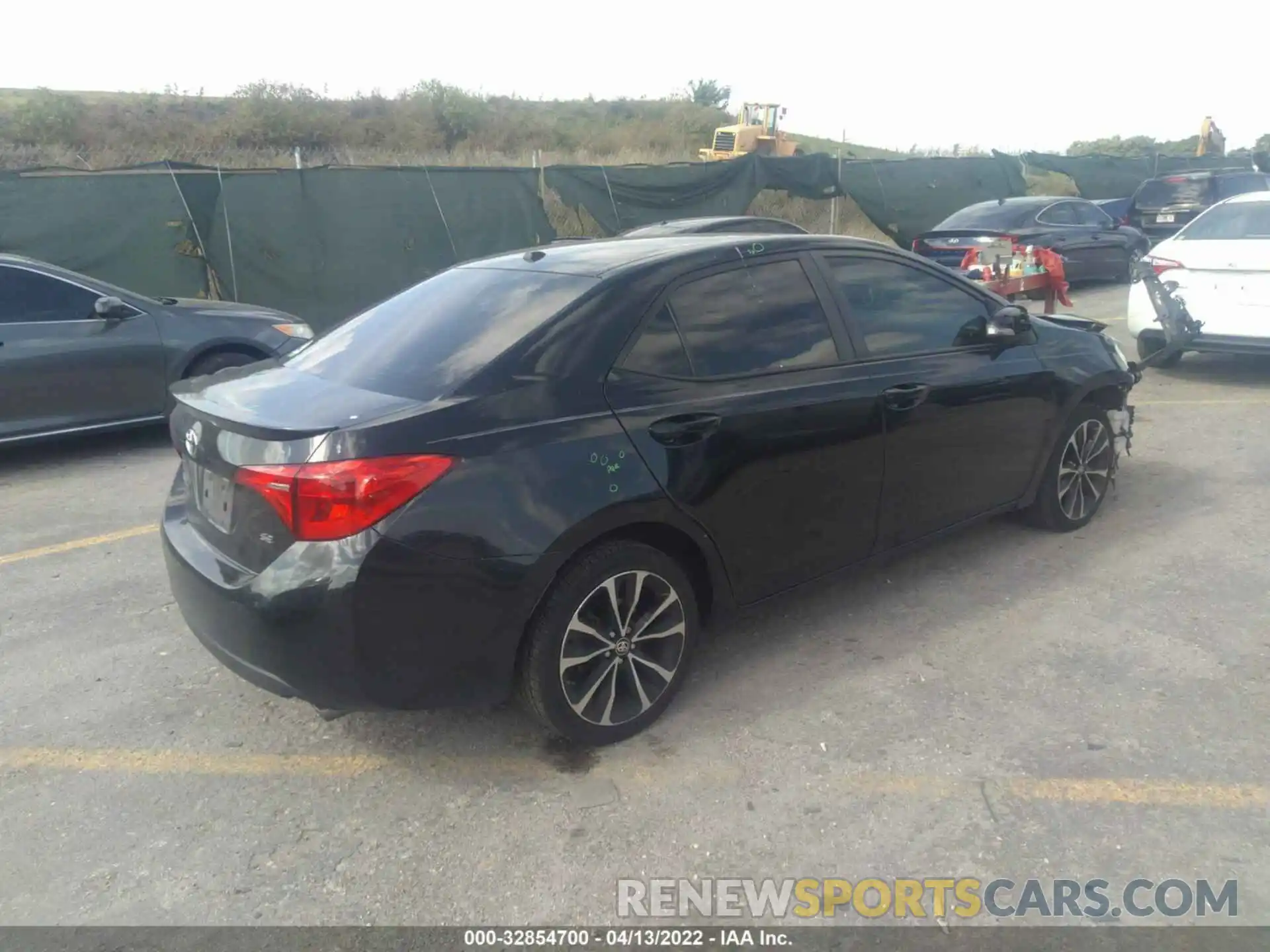 4 Photograph of a damaged car 5YFBURHE2KP865885 TOYOTA COROLLA 2019