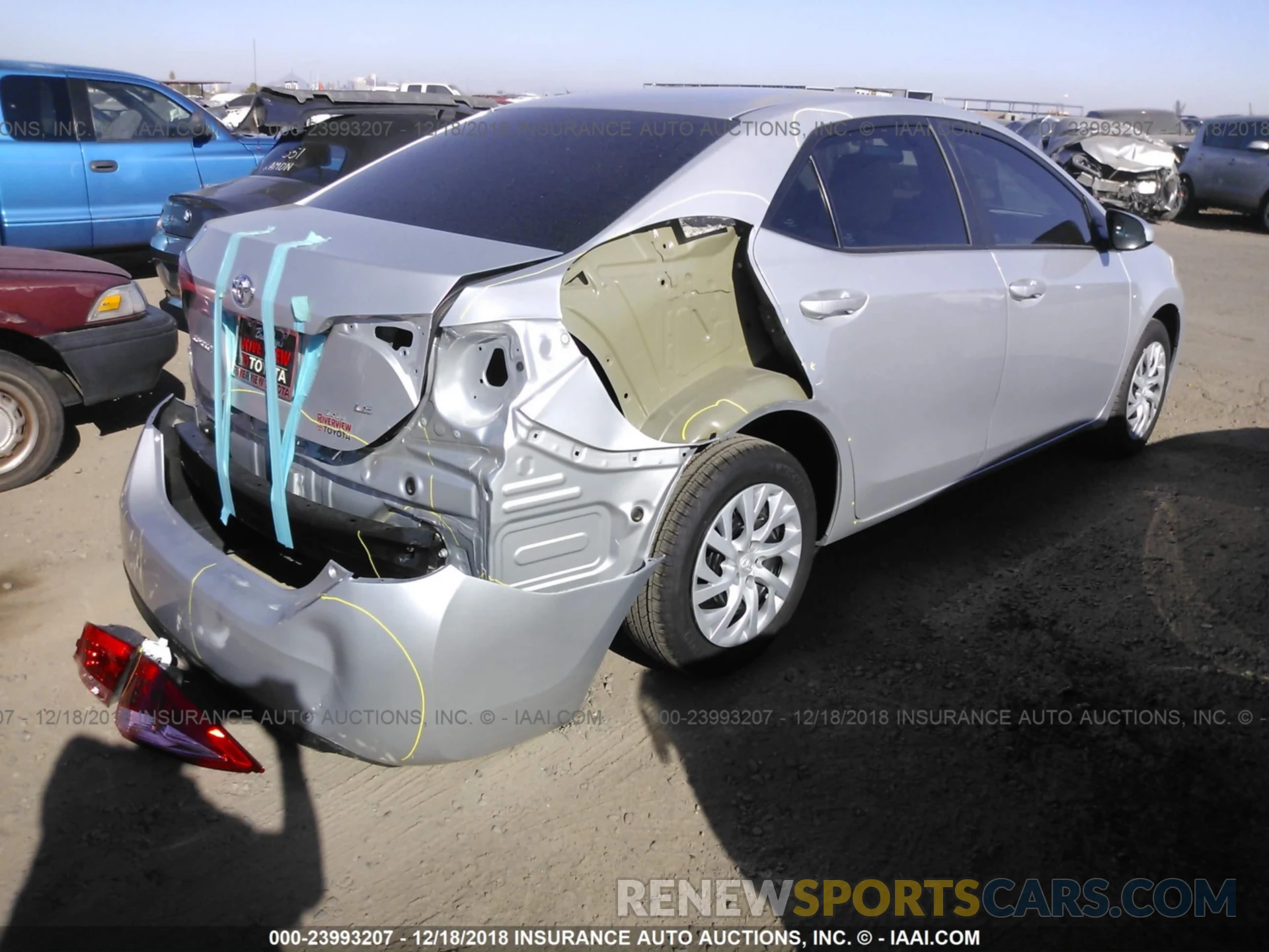 4 Photograph of a damaged car 5YFBURHE2KP865899 TOYOTA COROLLA 2019