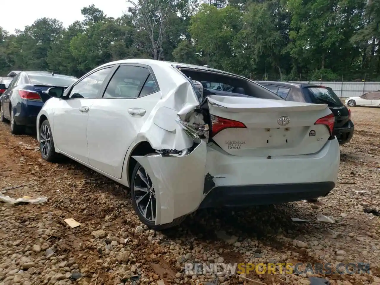 3 Photograph of a damaged car 5YFBURHE2KP869239 TOYOTA COROLLA 2019