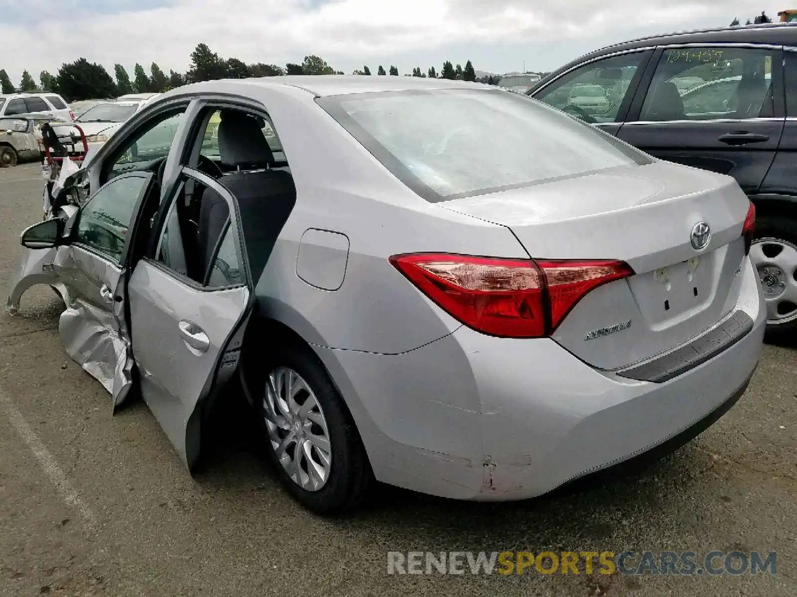 3 Photograph of a damaged car 5YFBURHE2KP869306 TOYOTA COROLLA 2019