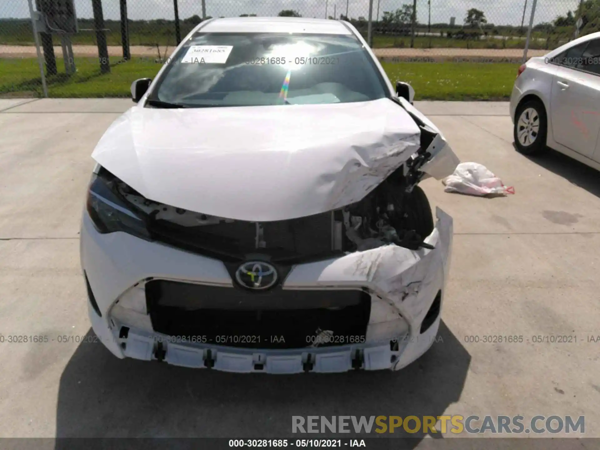 6 Photograph of a damaged car 5YFBURHE2KP869676 TOYOTA COROLLA 2019