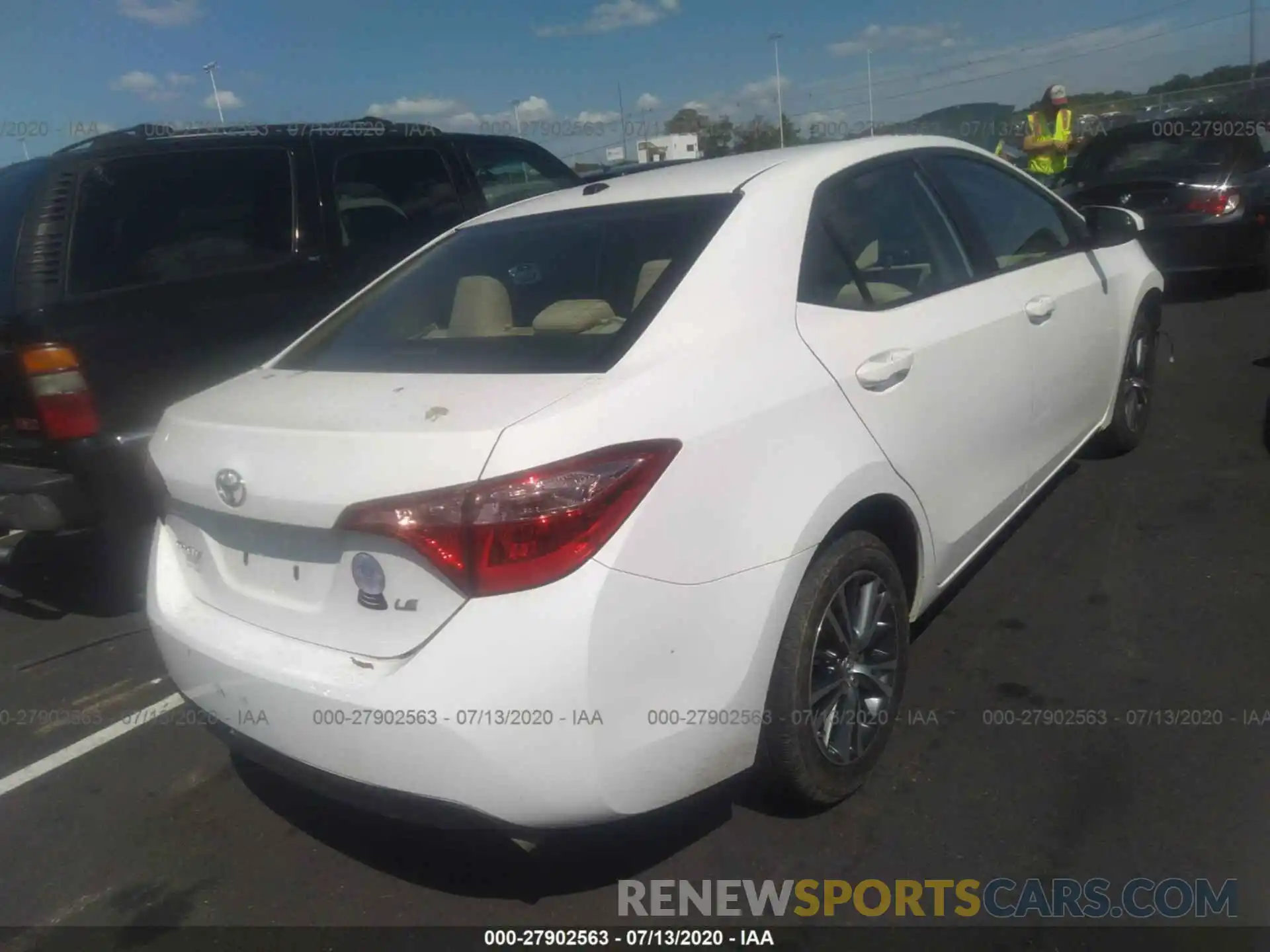 4 Photograph of a damaged car 5YFBURHE2KP870018 TOYOTA COROLLA 2019