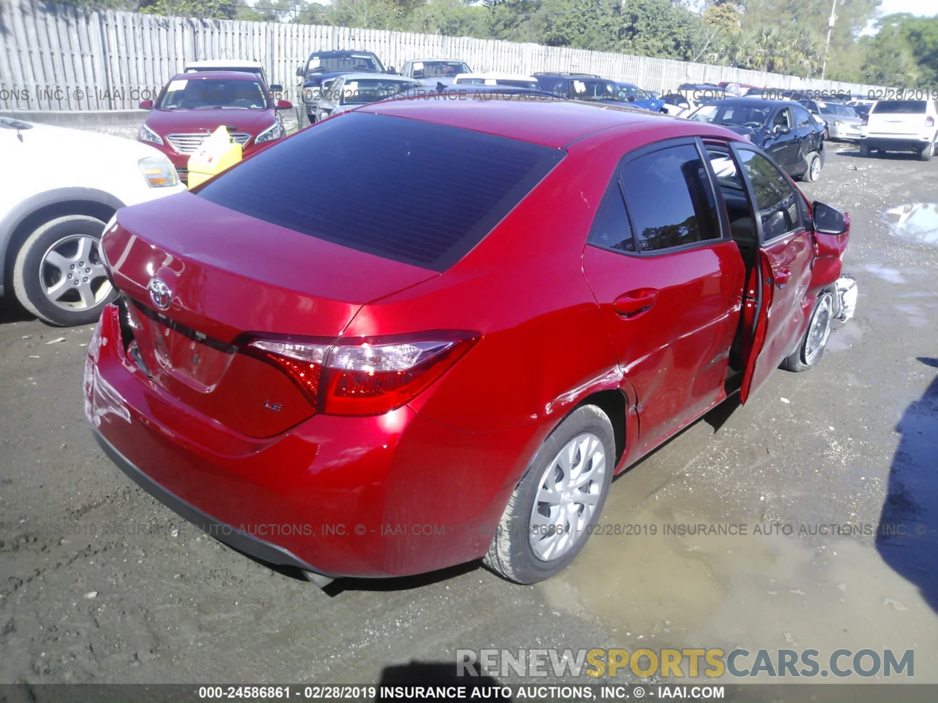 4 Photograph of a damaged car 5YFBURHE2KP870083 TOYOTA COROLLA 2019