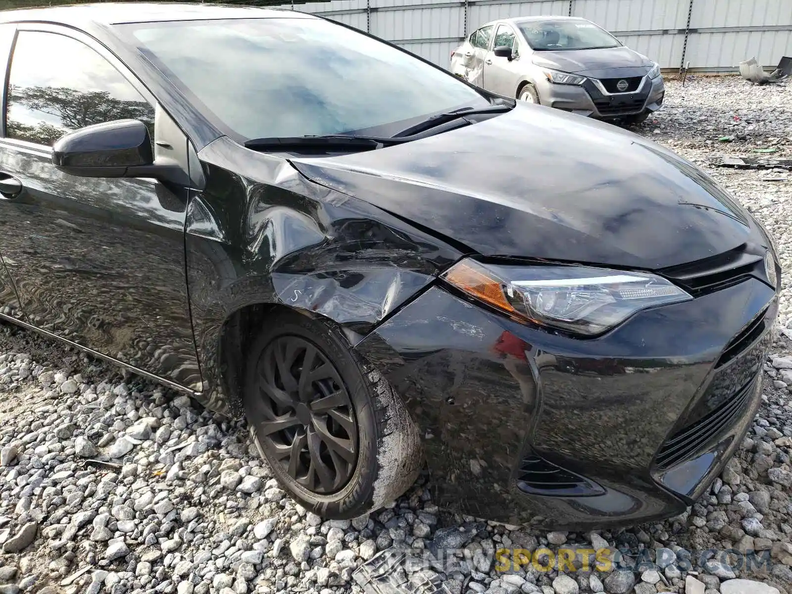 9 Photograph of a damaged car 5YFBURHE2KP870293 TOYOTA COROLLA 2019