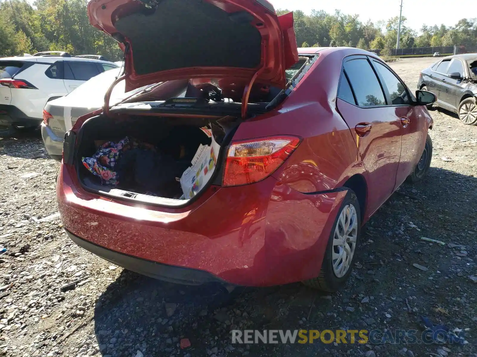 4 Photograph of a damaged car 5YFBURHE2KP870326 TOYOTA COROLLA 2019