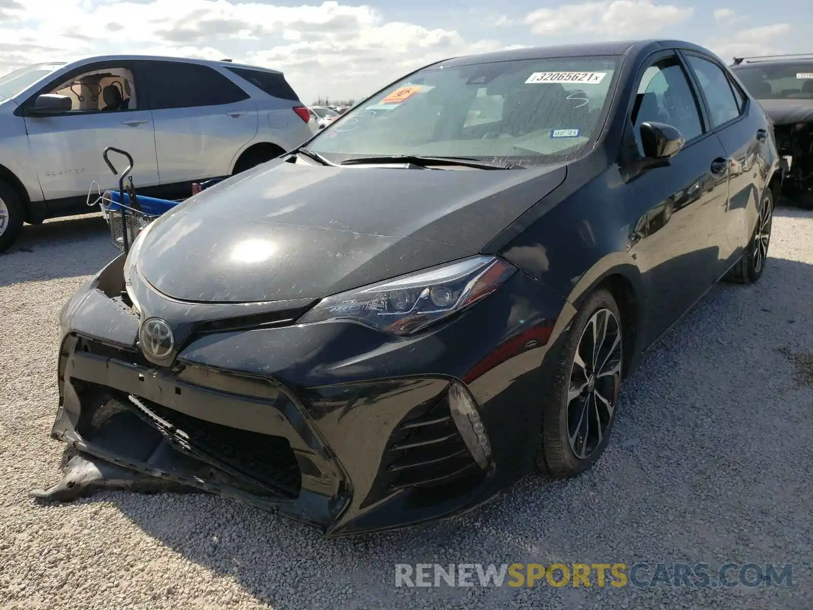 2 Photograph of a damaged car 5YFBURHE2KP870651 TOYOTA COROLLA 2019