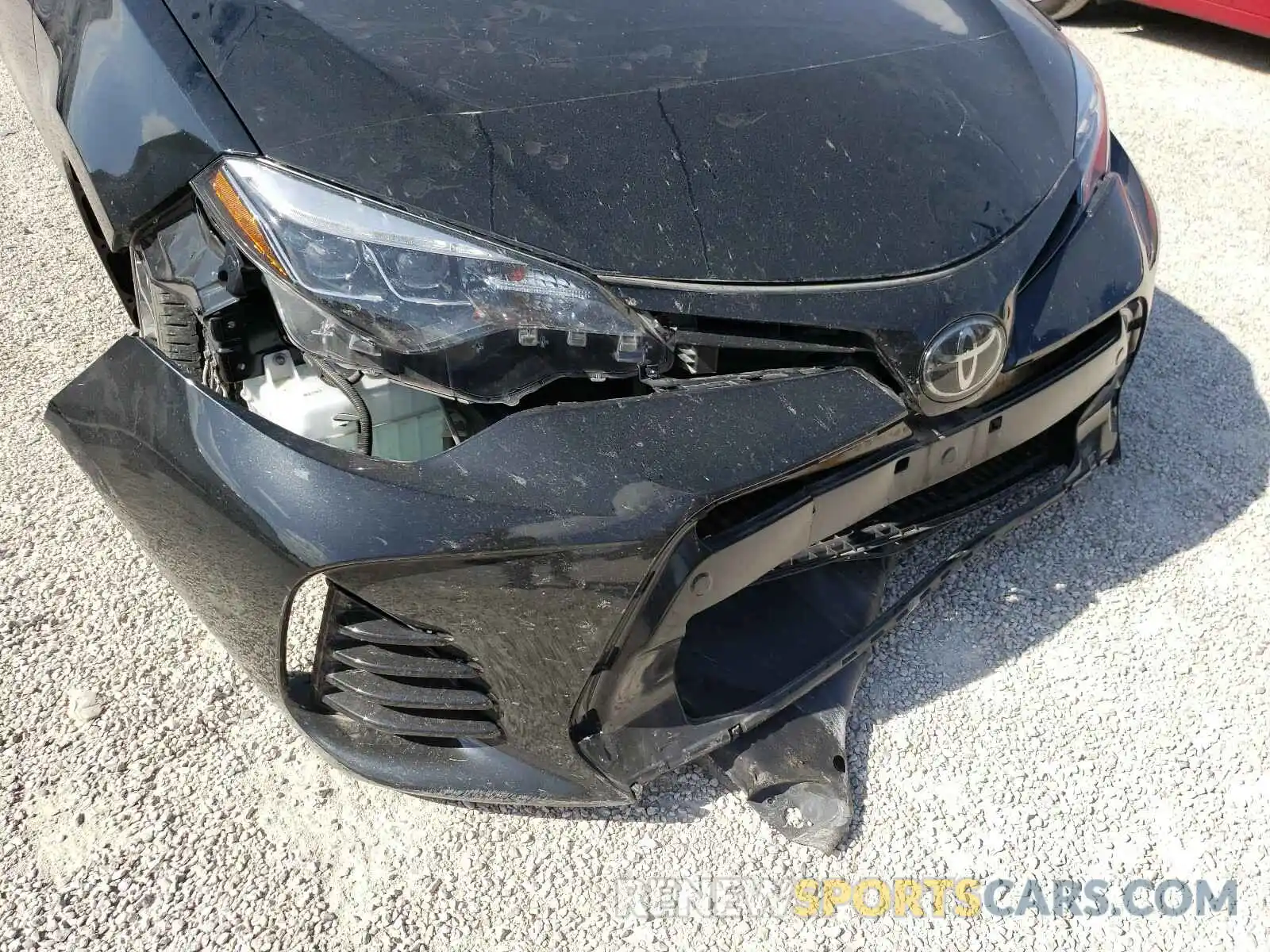 9 Photograph of a damaged car 5YFBURHE2KP870651 TOYOTA COROLLA 2019