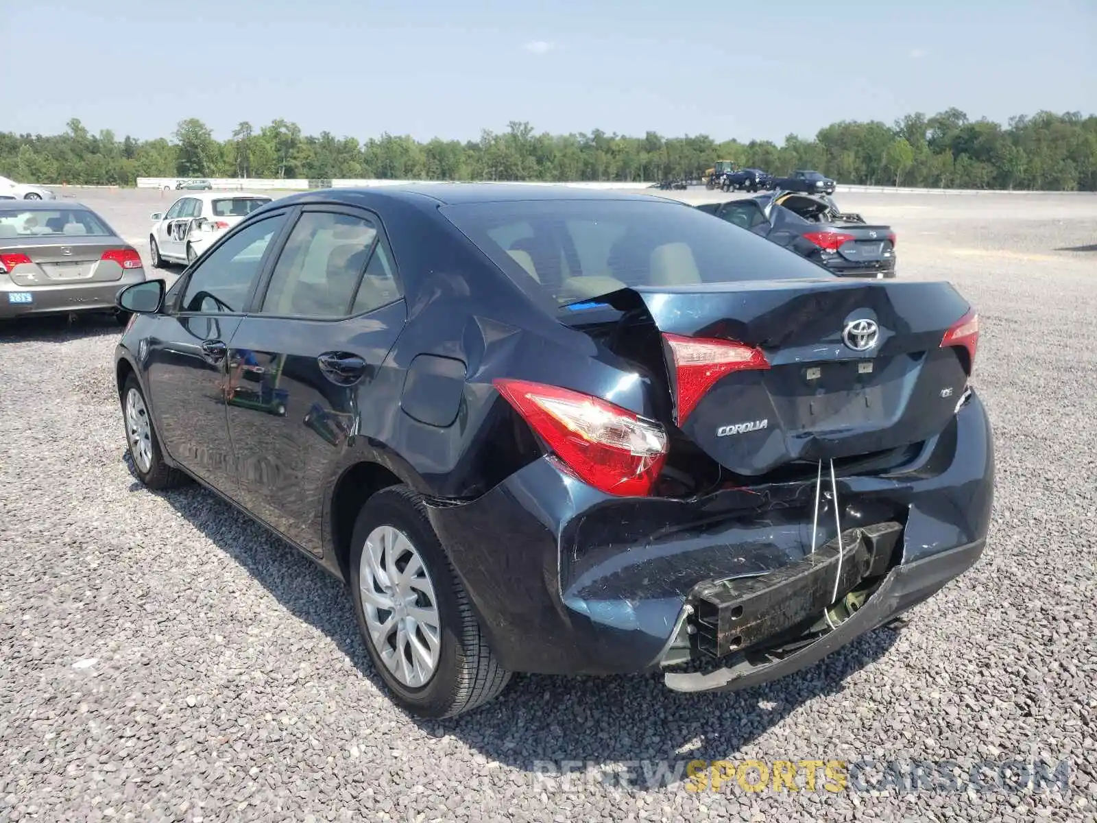 3 Photograph of a damaged car 5YFBURHE2KP871458 TOYOTA COROLLA 2019