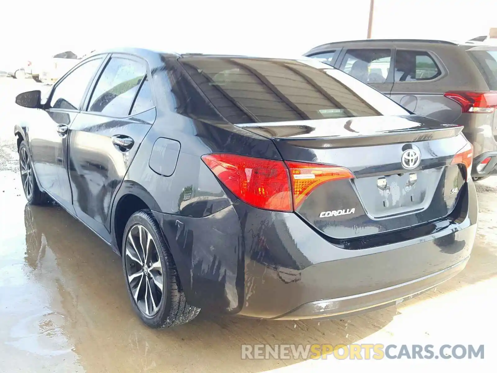 3 Photograph of a damaged car 5YFBURHE2KP871475 TOYOTA COROLLA 2019