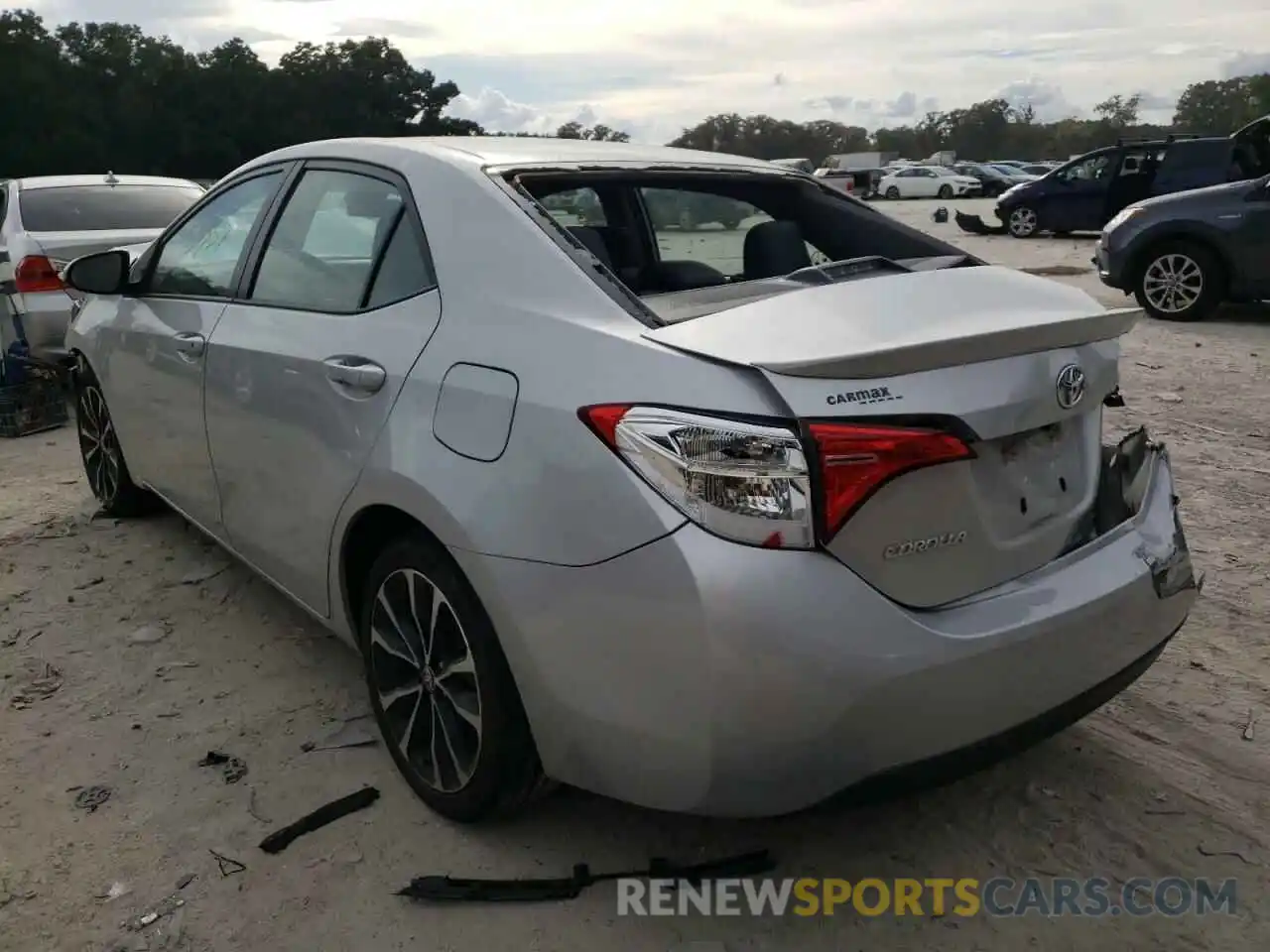 3 Photograph of a damaged car 5YFBURHE2KP872075 TOYOTA COROLLA 2019