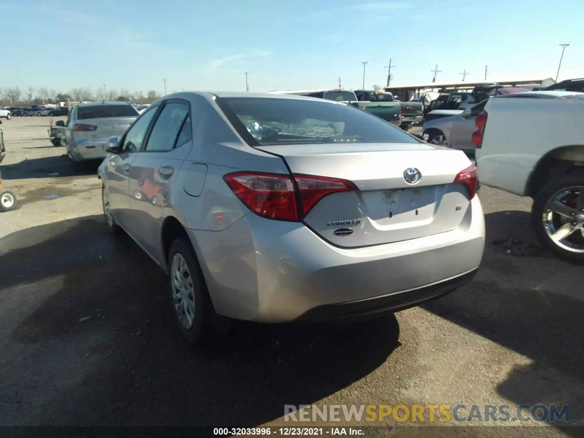 3 Photograph of a damaged car 5YFBURHE2KP873453 TOYOTA COROLLA 2019