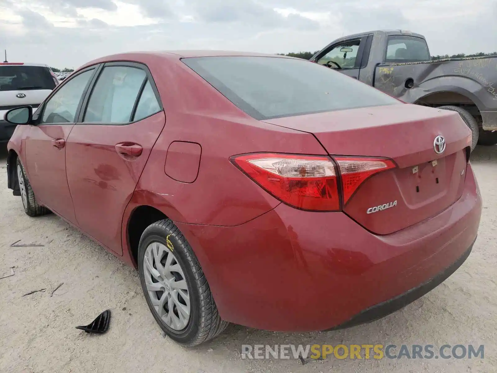 3 Photograph of a damaged car 5YFBURHE2KP873632 TOYOTA COROLLA 2019