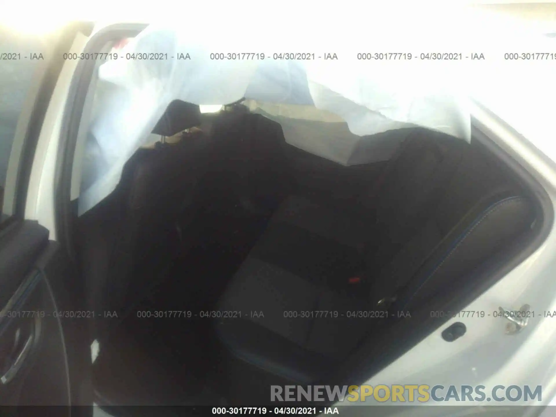 8 Photograph of a damaged car 5YFBURHE2KP876241 TOYOTA COROLLA 2019