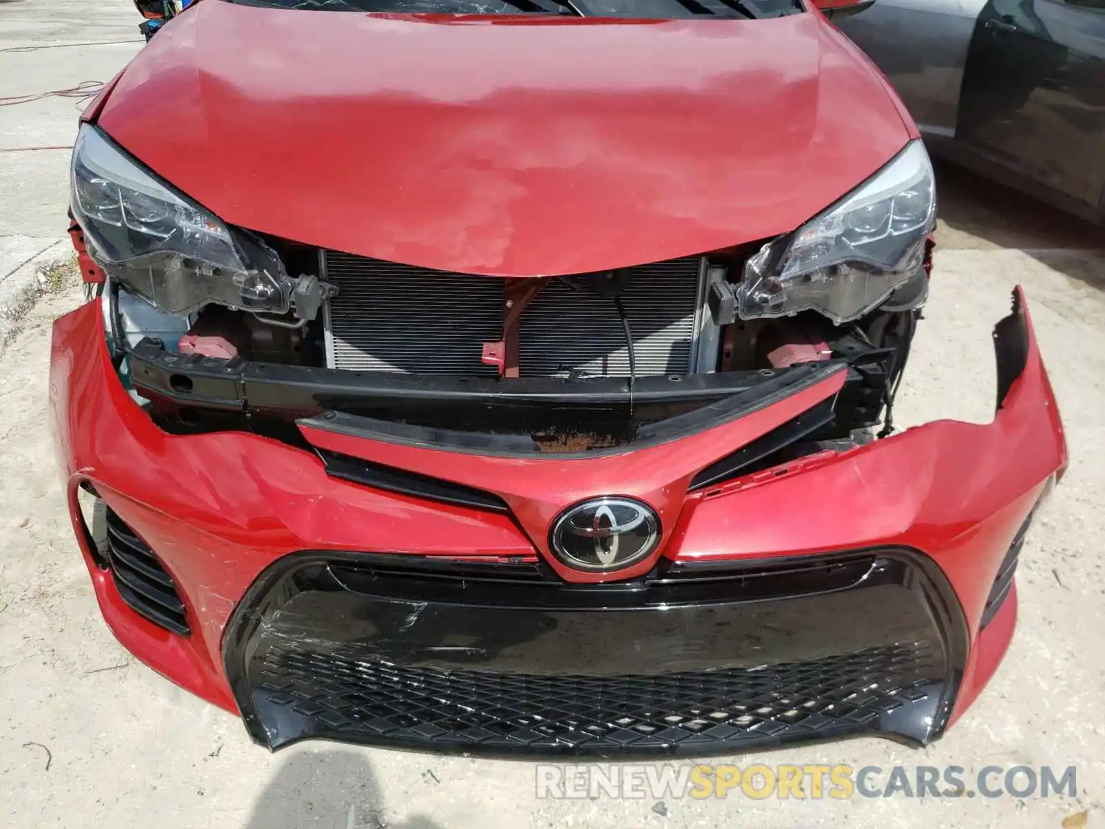 9 Фотография поврежденного автомобиля 5YFBURHE2KP877079 TOYOTA COROLLA 2019