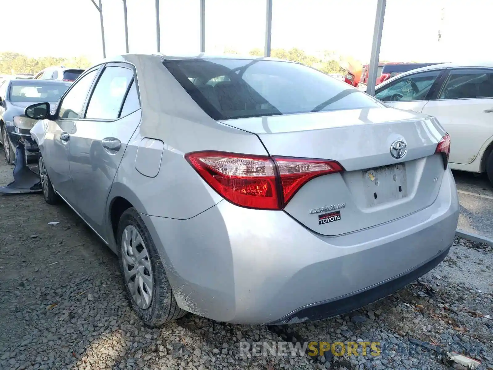 3 Photograph of a damaged car 5YFBURHE2KP877535 TOYOTA COROLLA 2019