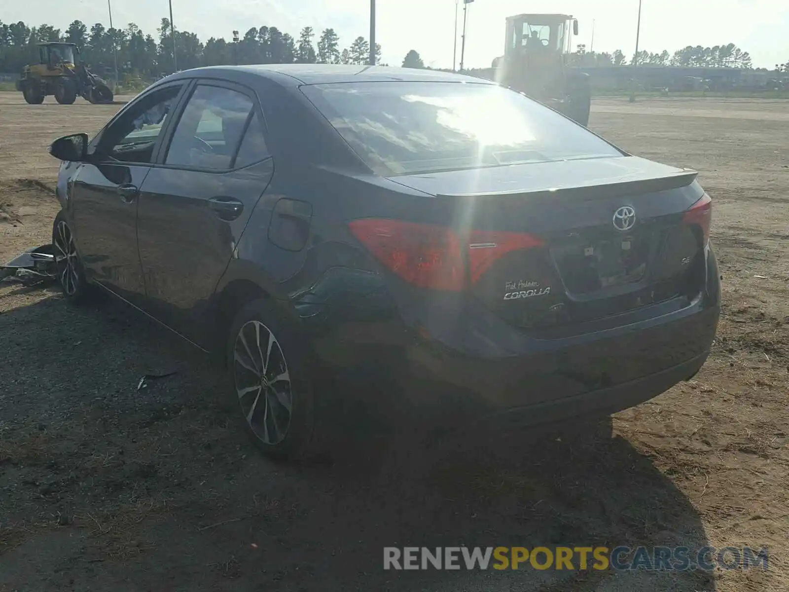 3 Photograph of a damaged car 5YFBURHE2KP877809 TOYOTA COROLLA 2019