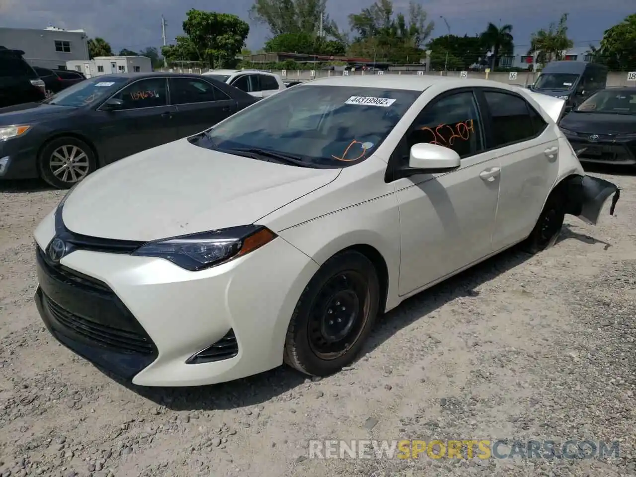 2 Photograph of a damaged car 5YFBURHE2KP880645 TOYOTA COROLLA 2019