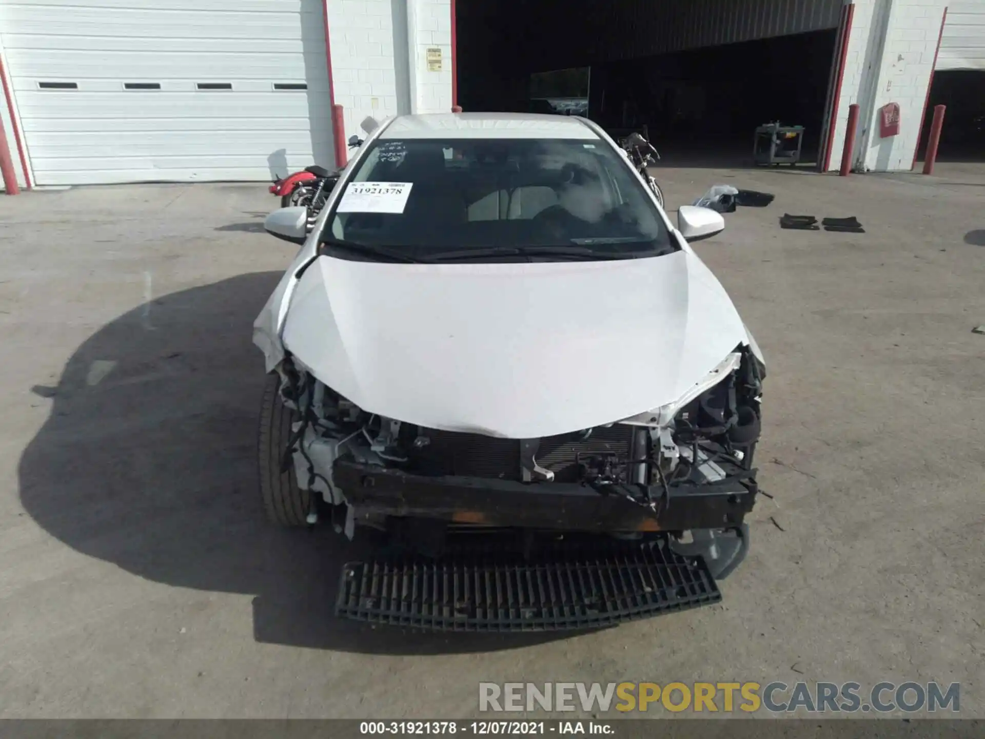 6 Photograph of a damaged car 5YFBURHE2KP881598 TOYOTA COROLLA 2019