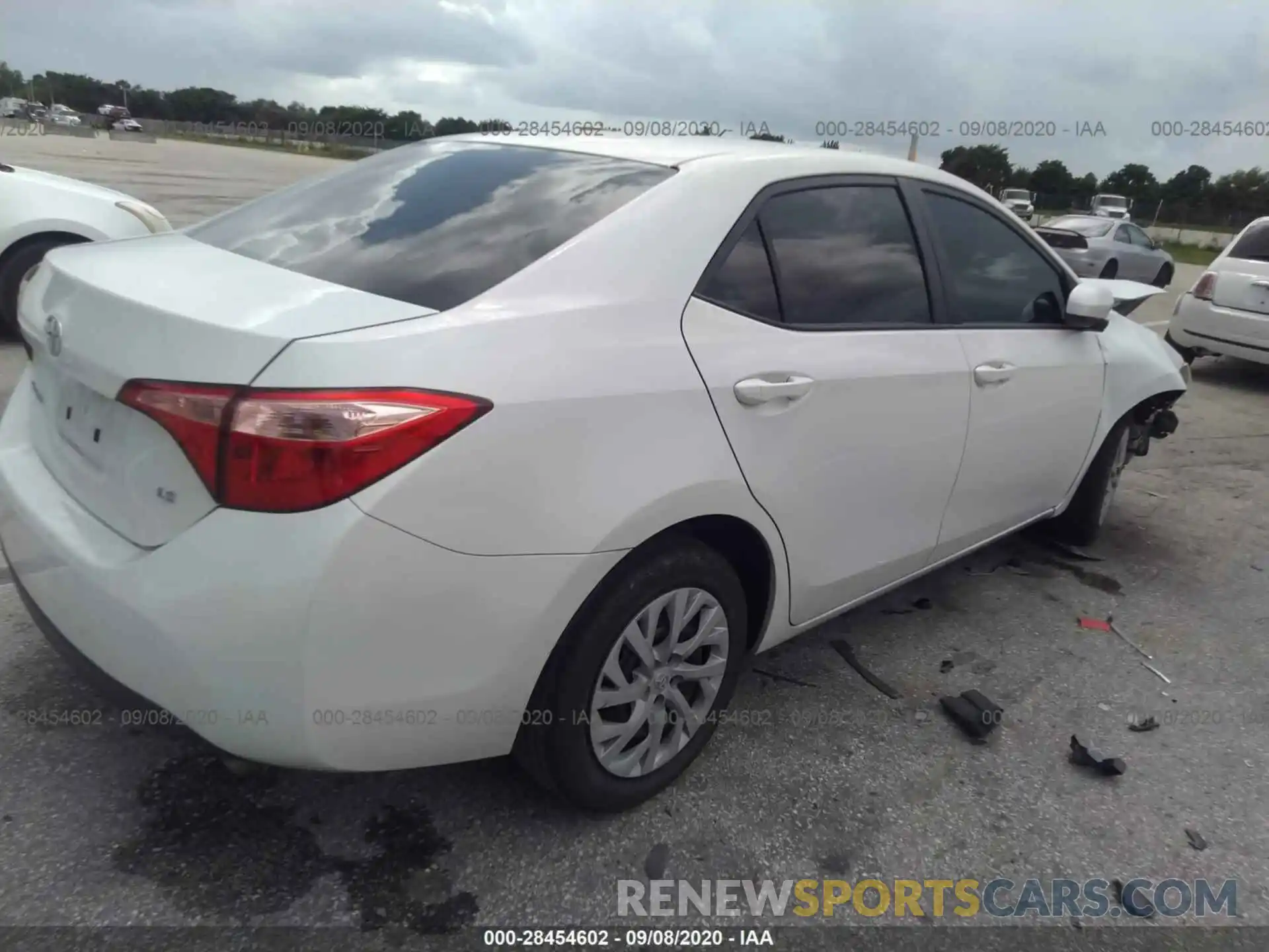 4 Photograph of a damaged car 5YFBURHE2KP882749 TOYOTA COROLLA 2019