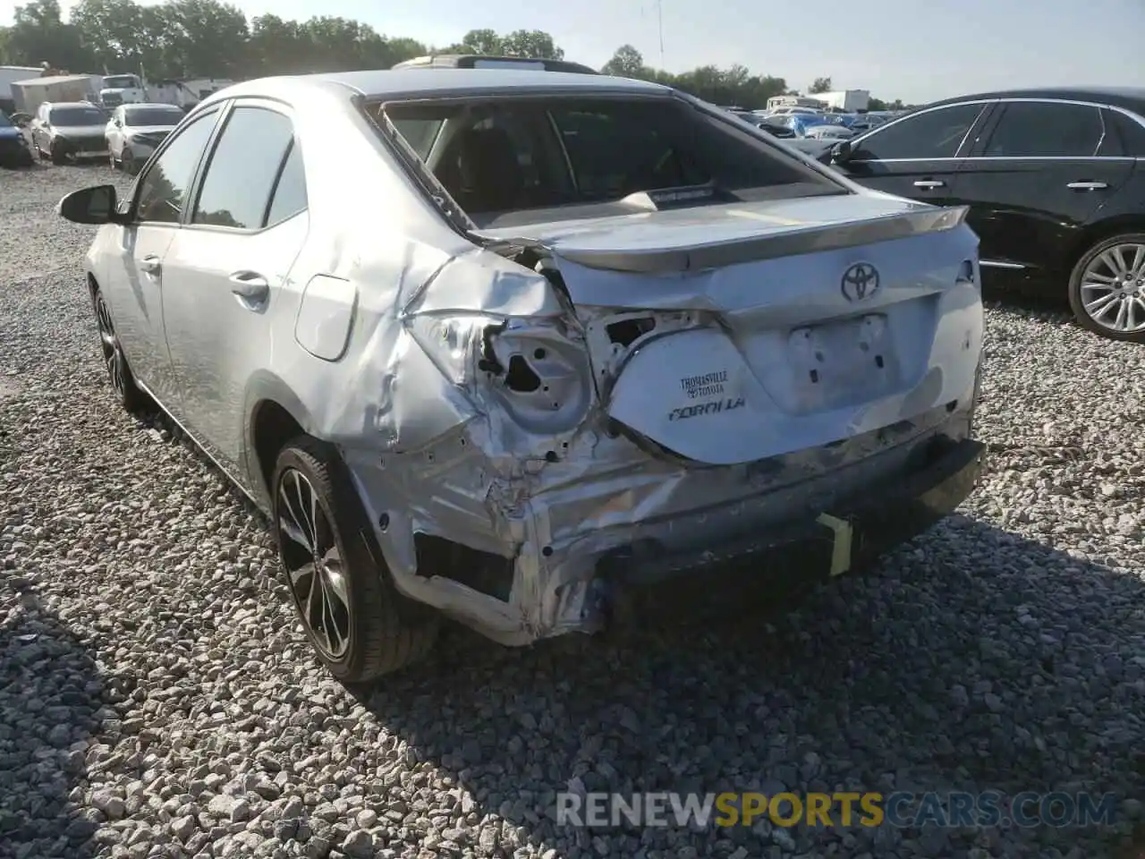 3 Photograph of a damaged car 5YFBURHE2KP884341 TOYOTA COROLLA 2019