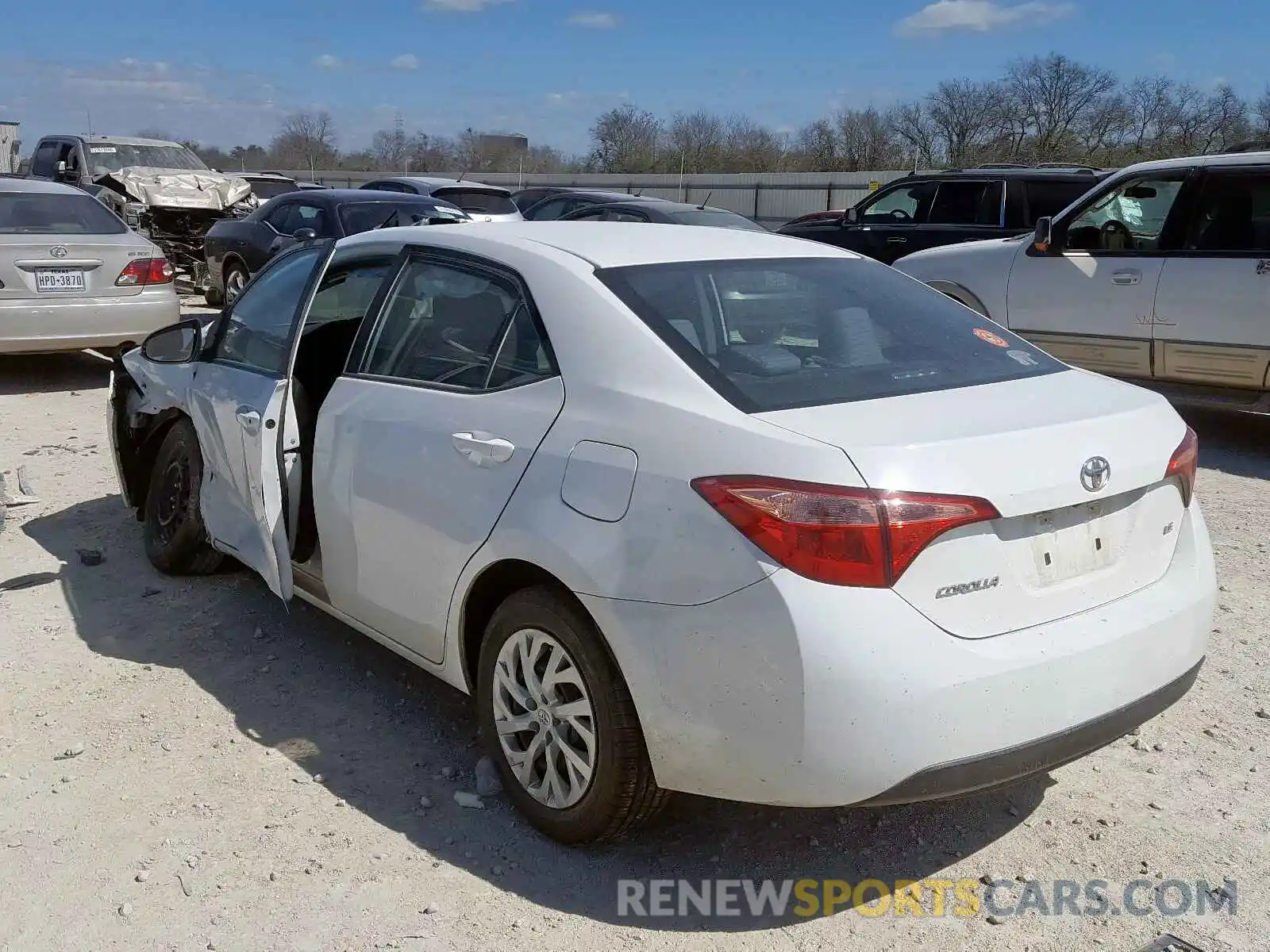 3 Photograph of a damaged car 5YFBURHE2KP884355 TOYOTA COROLLA 2019