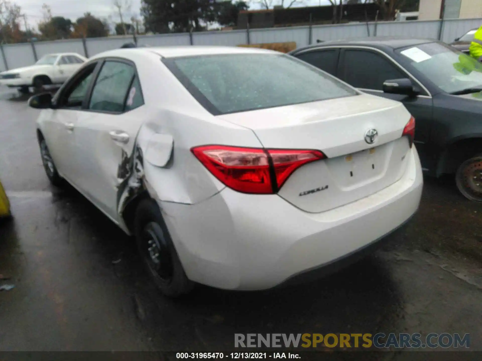 3 Photograph of a damaged car 5YFBURHE2KP884369 TOYOTA COROLLA 2019