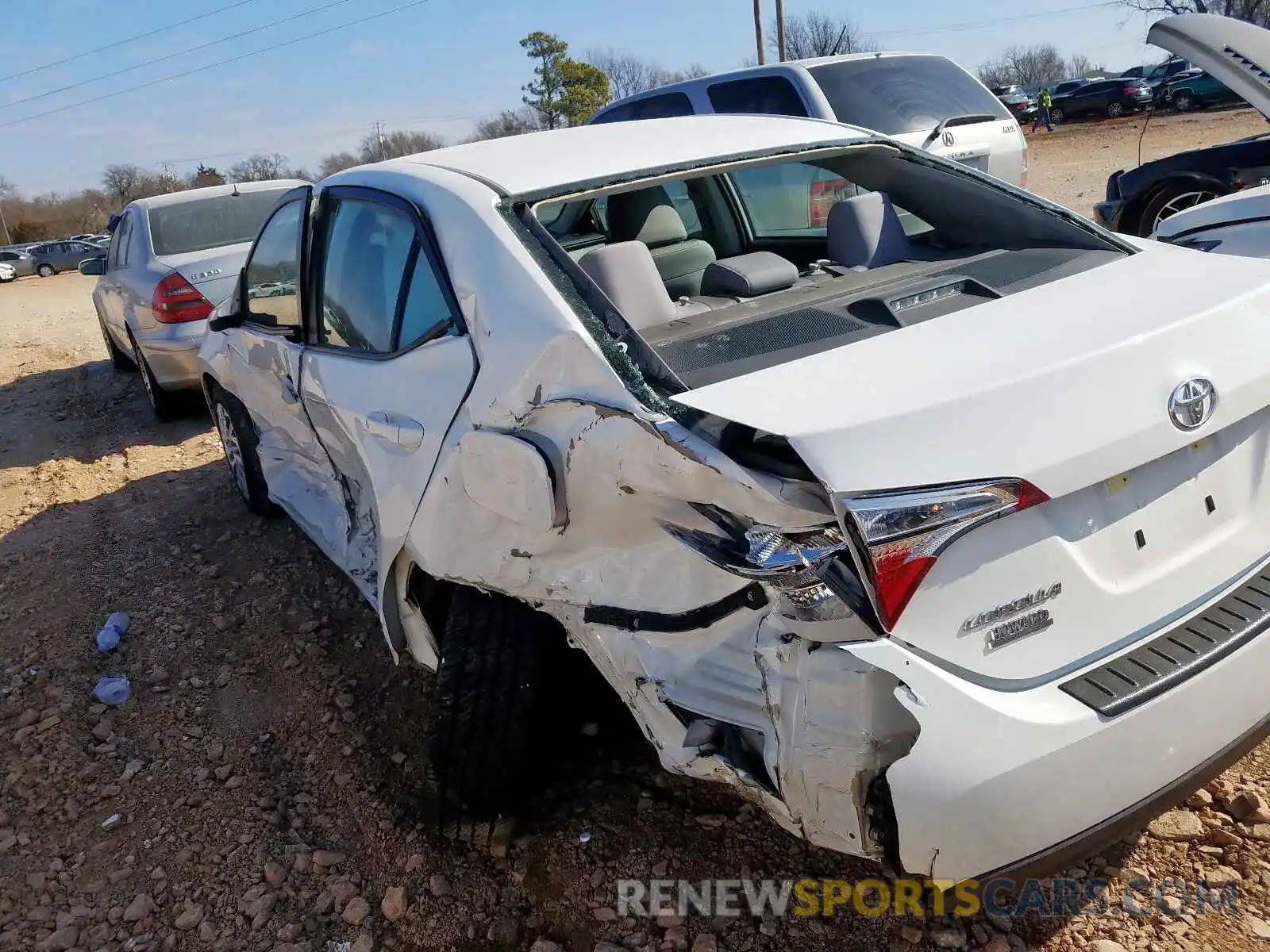 10 Photograph of a damaged car 5YFBURHE2KP884890 TOYOTA COROLLA 2019