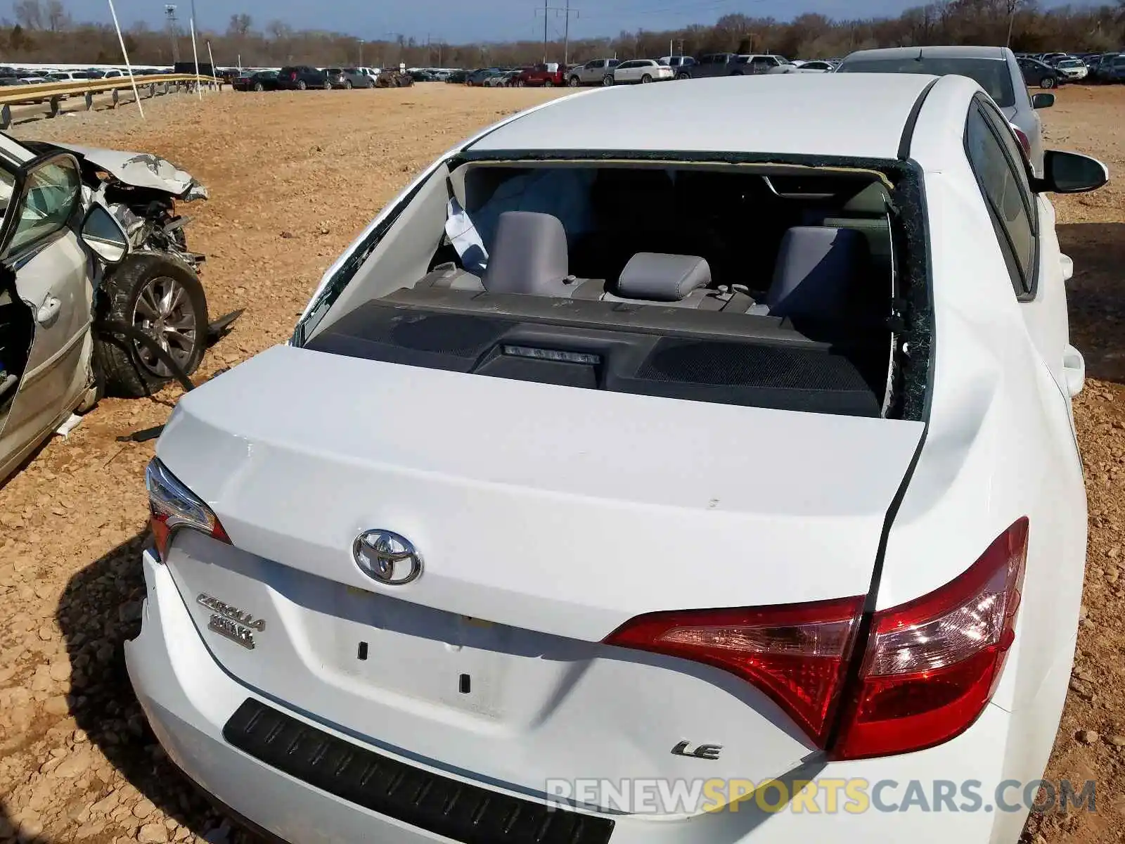 9 Photograph of a damaged car 5YFBURHE2KP884890 TOYOTA COROLLA 2019