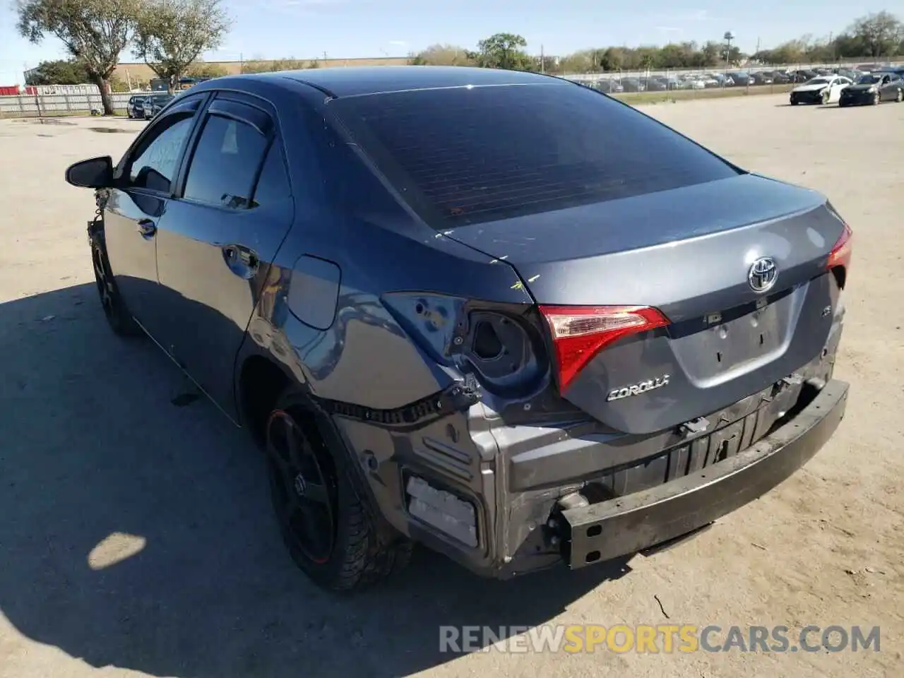 3 Photograph of a damaged car 5YFBURHE2KP885456 TOYOTA COROLLA 2019