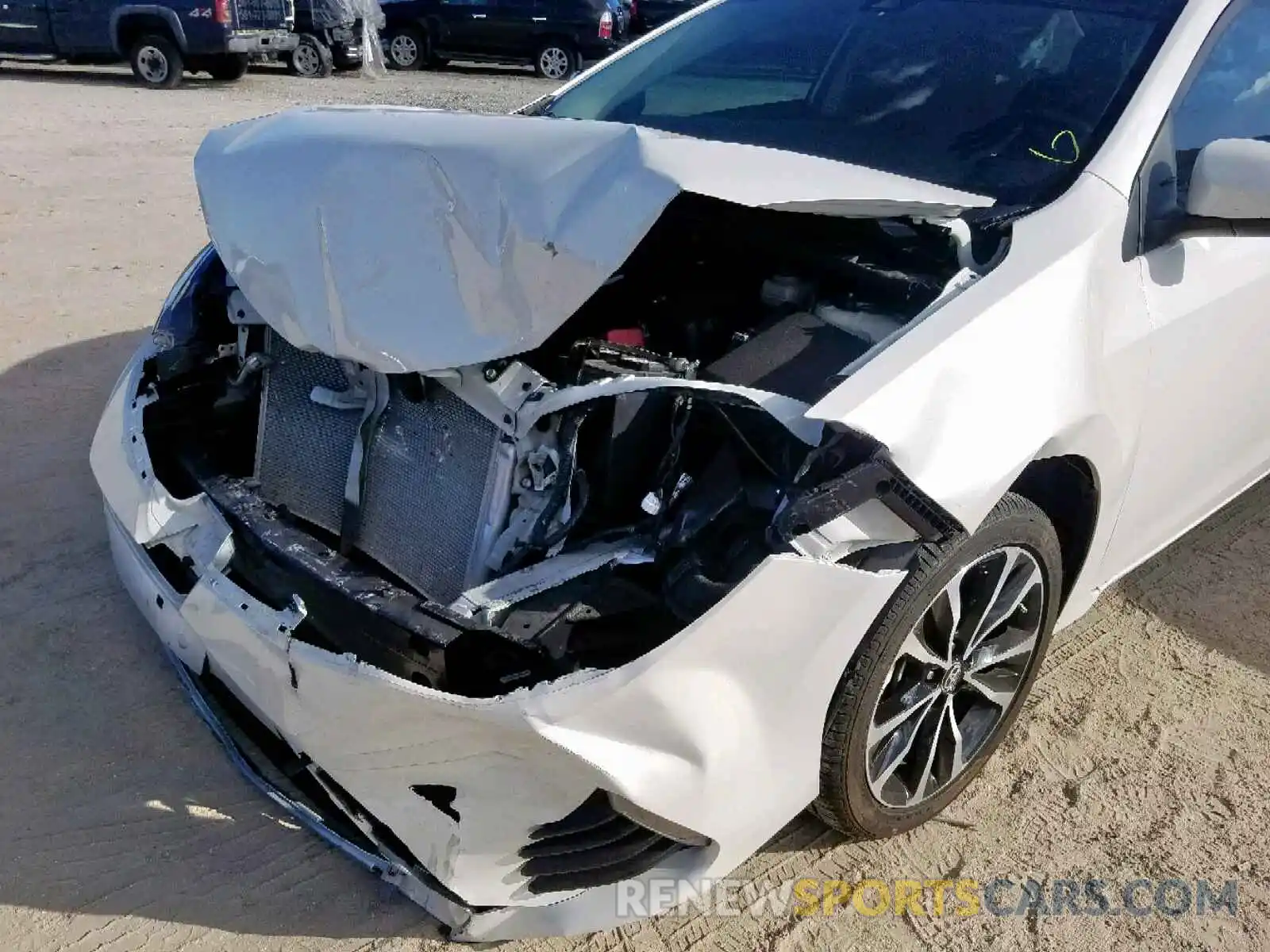 9 Photograph of a damaged car 5YFBURHE2KP885571 TOYOTA COROLLA 2019