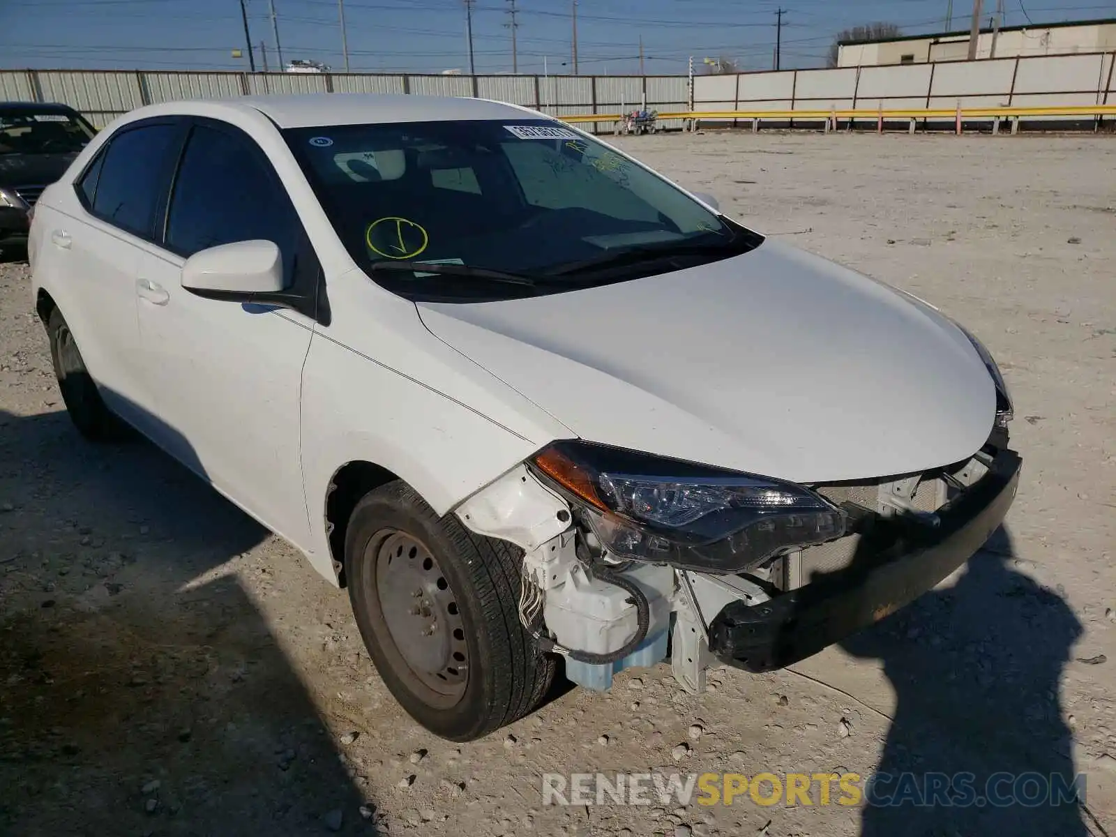 1 Photograph of a damaged car 5YFBURHE2KP886512 TOYOTA COROLLA 2019