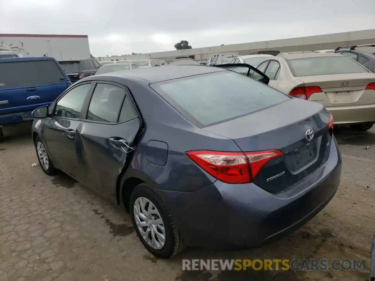 3 Photograph of a damaged car 5YFBURHE2KP886848 TOYOTA COROLLA 2019