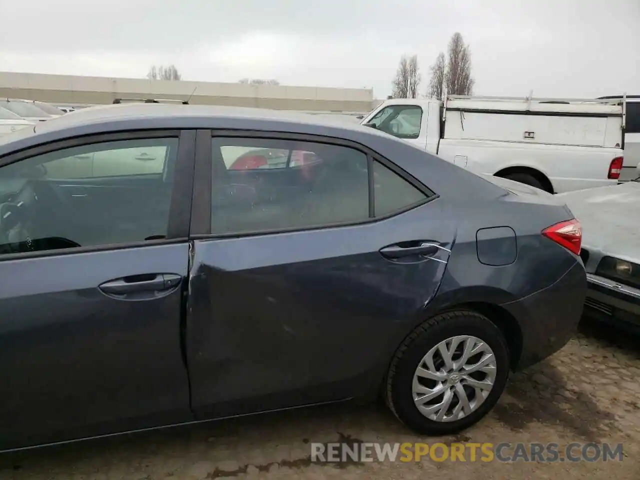 9 Photograph of a damaged car 5YFBURHE2KP886848 TOYOTA COROLLA 2019