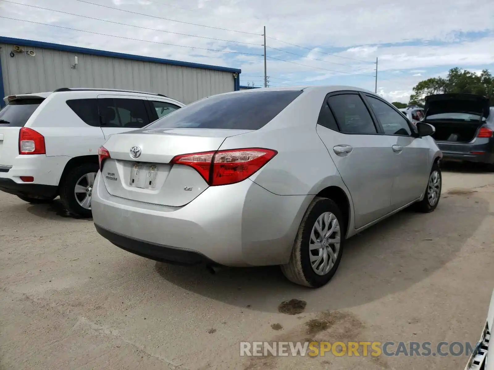 4 Photograph of a damaged car 5YFBURHE2KP886901 TOYOTA COROLLA 2019